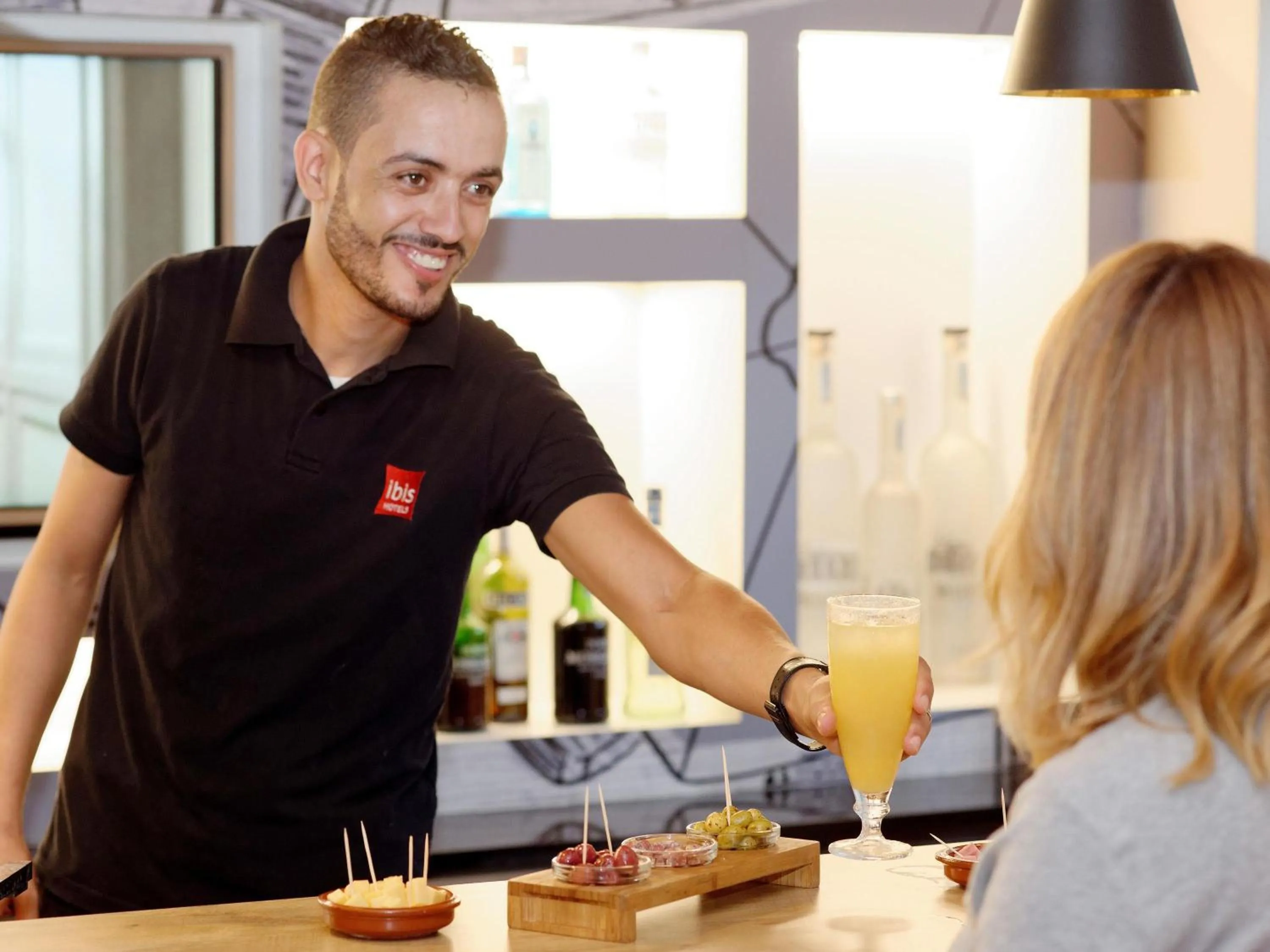 Lounge or bar in Ibis Casablanca Sidi Maarouf