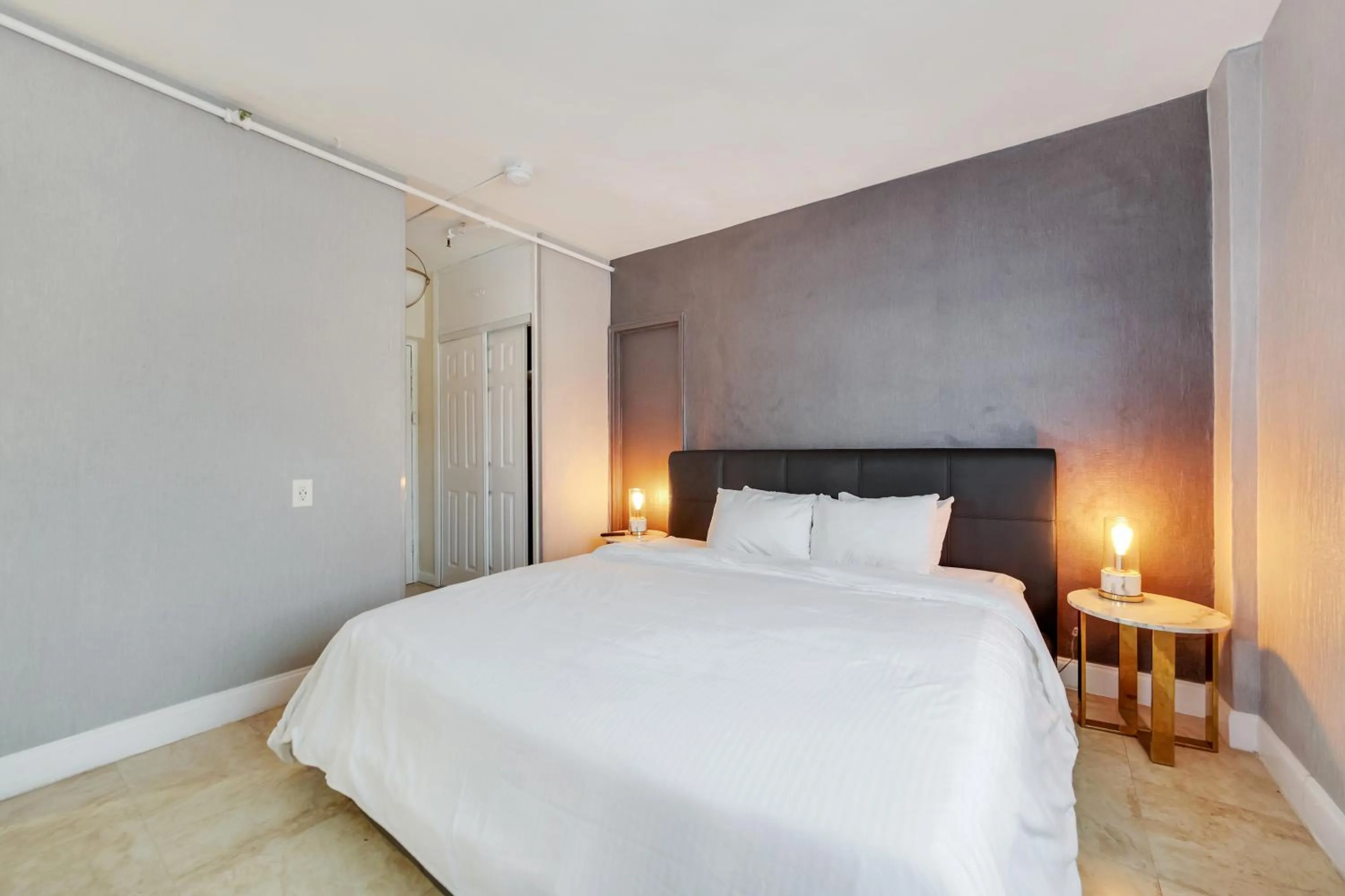 Bed in Starlite Hotel