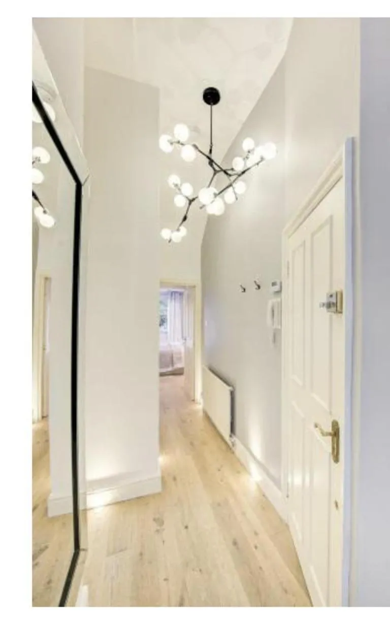 Decorative detail in Chelsea - 2Bed Apartment - sleeps 4 - Pet Friendly