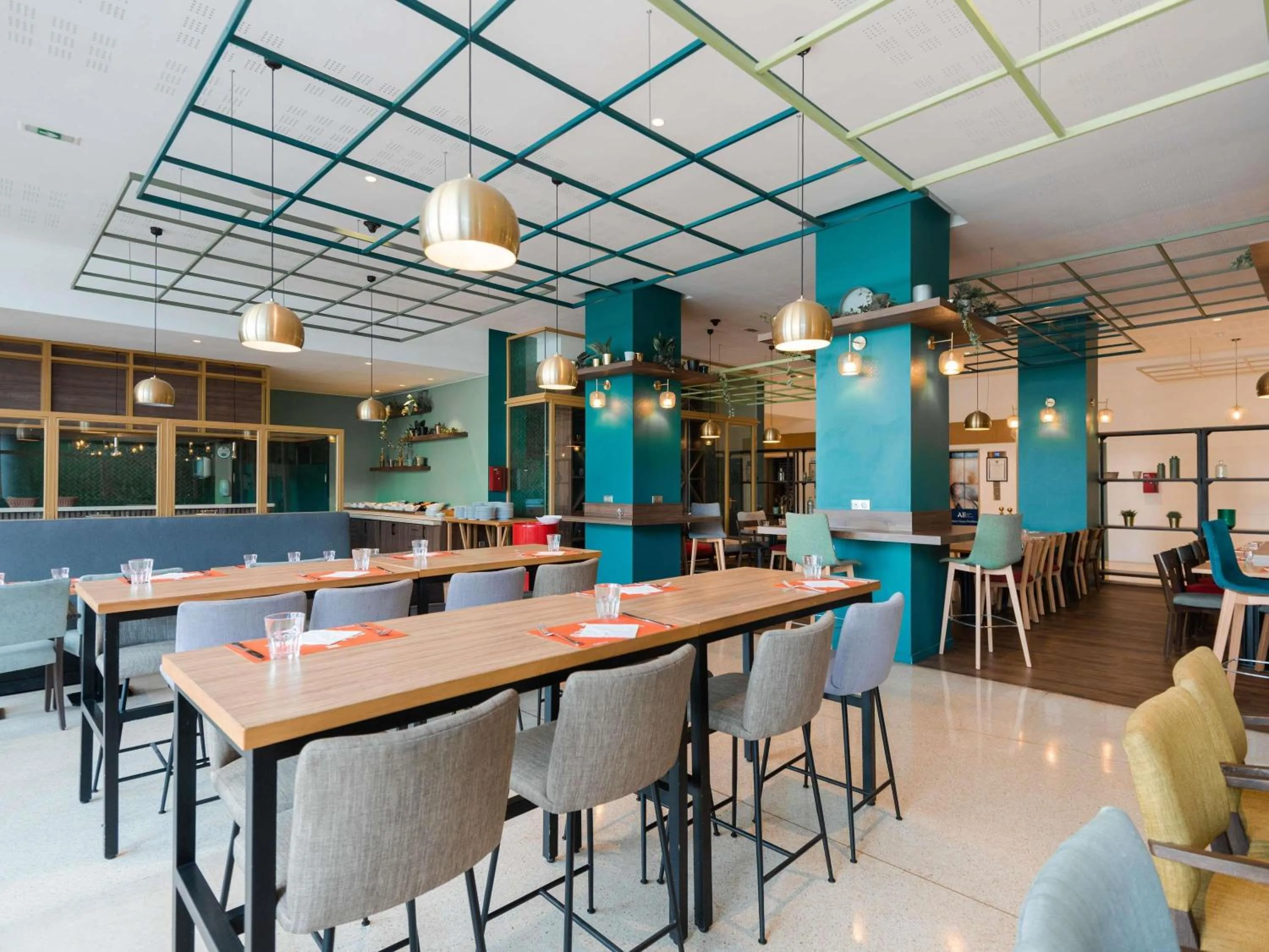 Restaurant/places to eat in Ibis Casablanca City Center