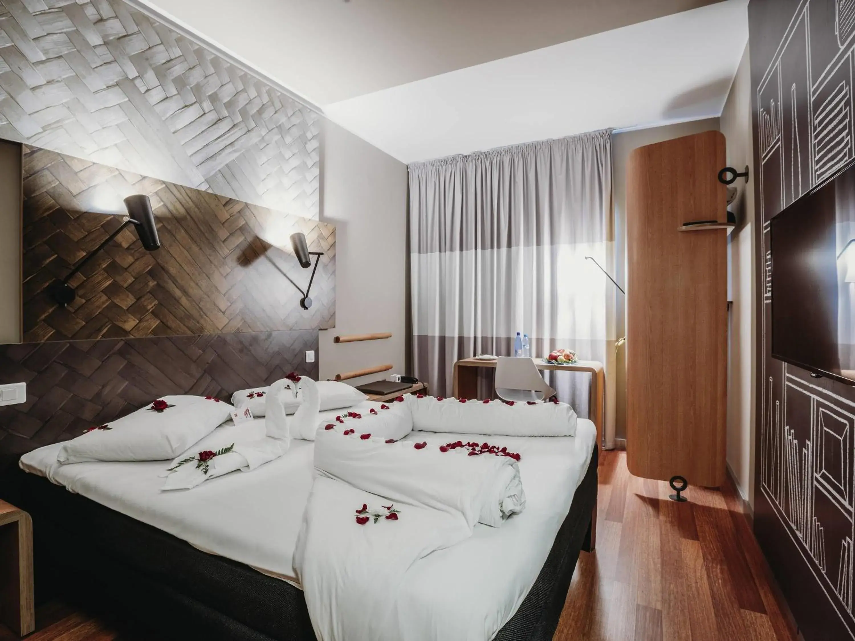 Bedroom, Bed in Ibis Casablanca City Center Bedroom, Bed in Ibis Casablanca City Center