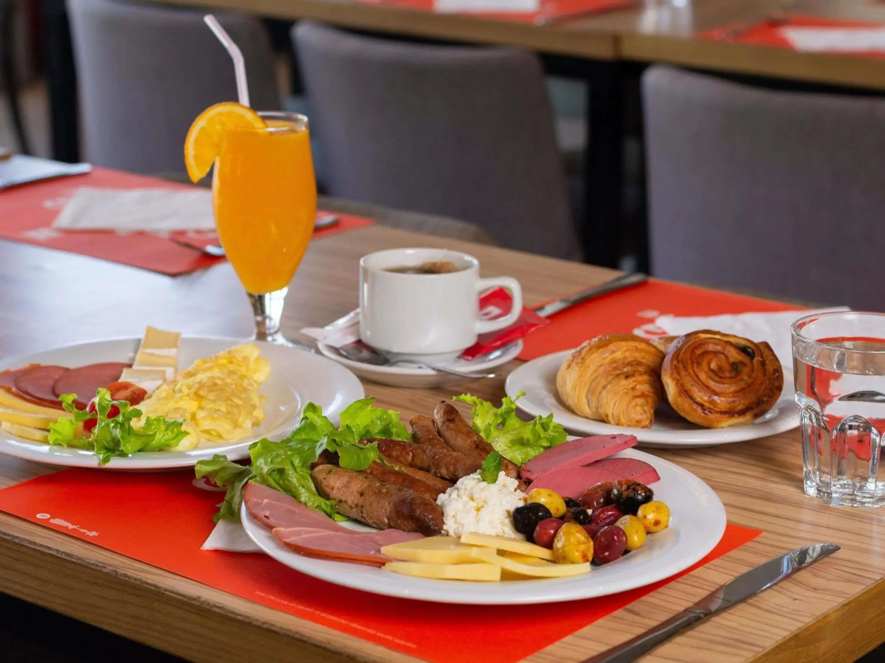 Restaurant/places to eat in Ibis Casablanca City Center Restaurant/places to eat in Ibis Casablanca City Center