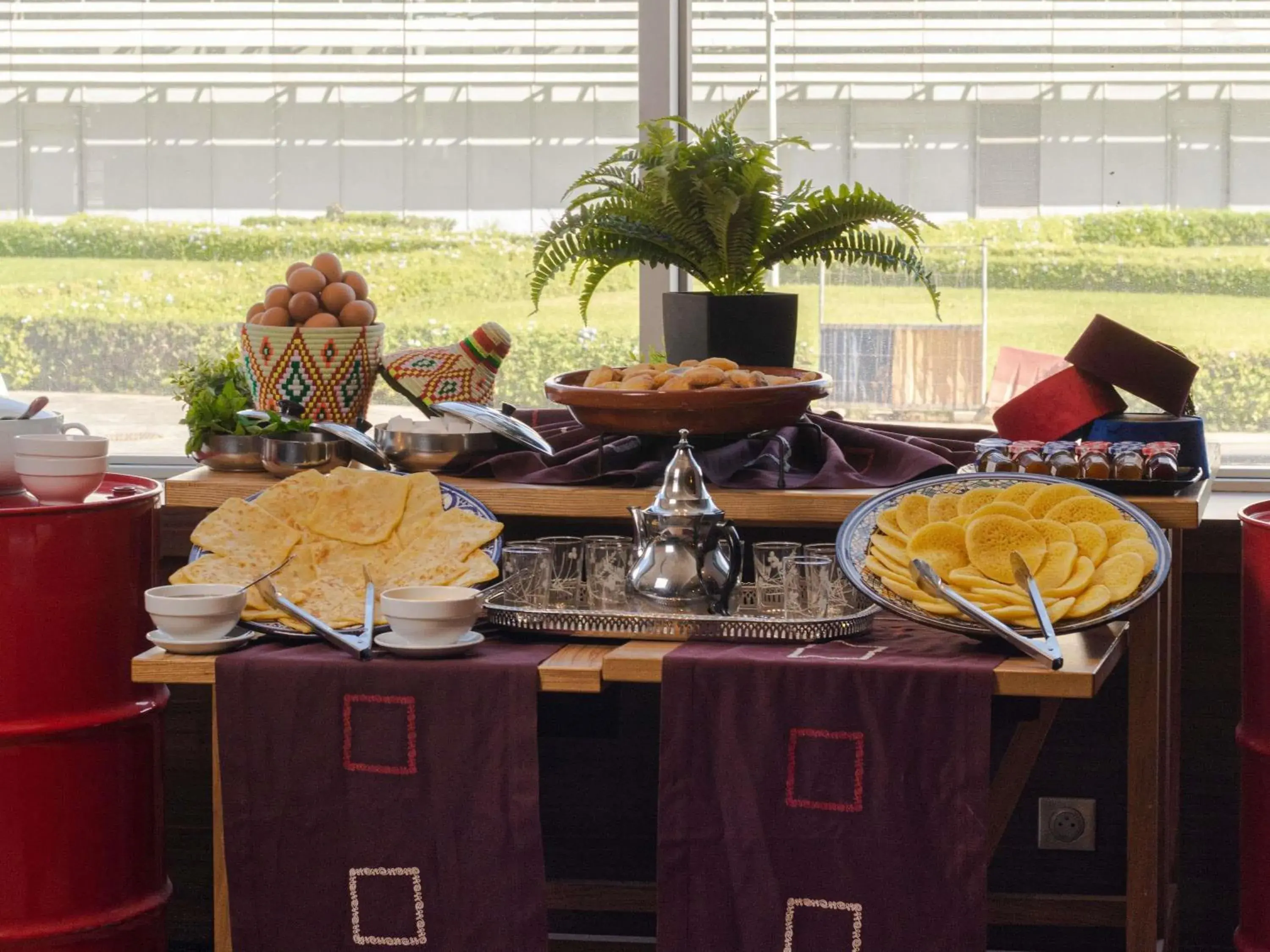 Restaurant/places to eat in Ibis Casablanca City Center Restaurant/places to eat in Ibis Casablanca City Center