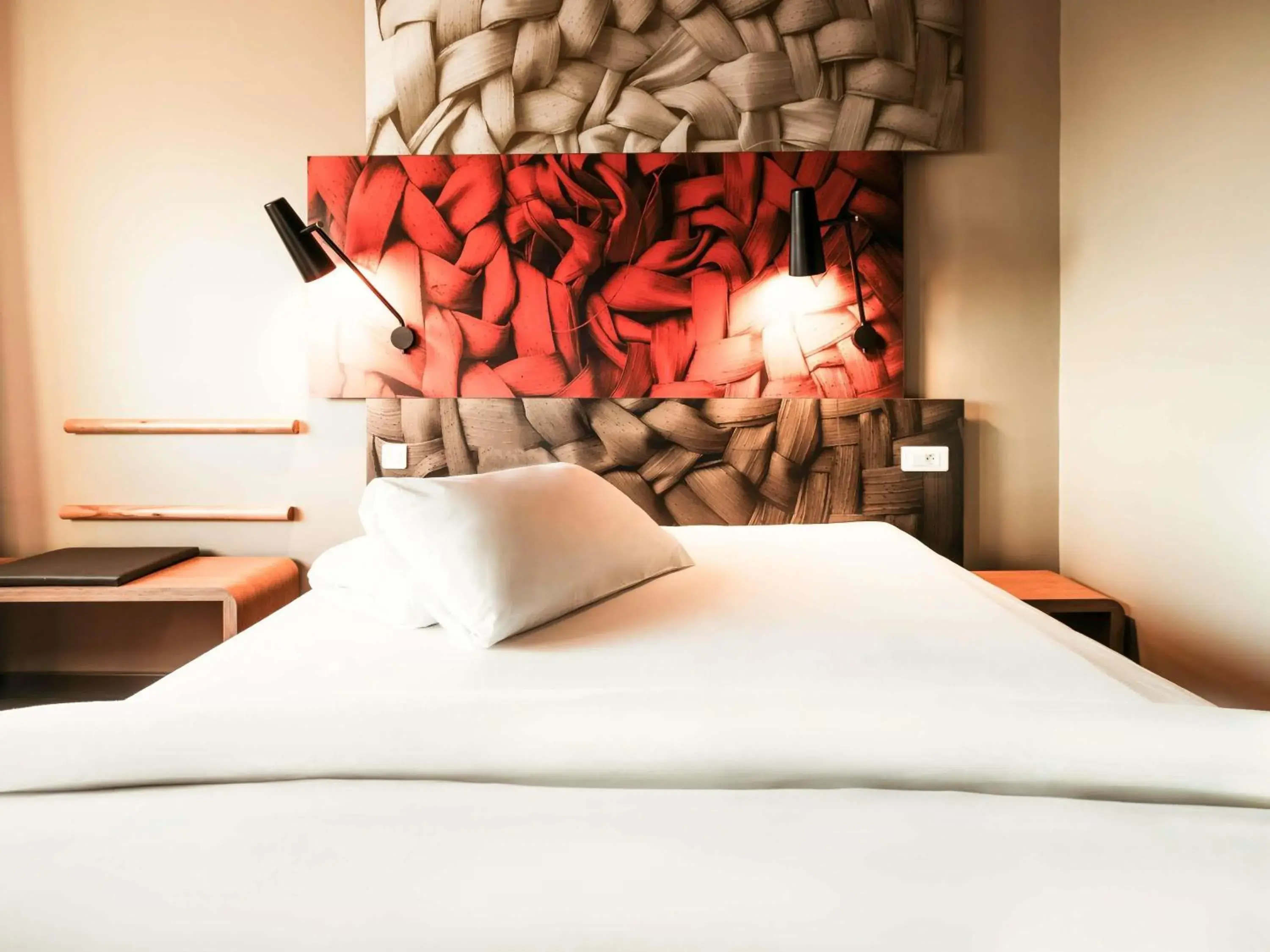 Bedroom, Bed in Ibis Casablanca City Center Bedroom, Bed in Ibis Casablanca City Center