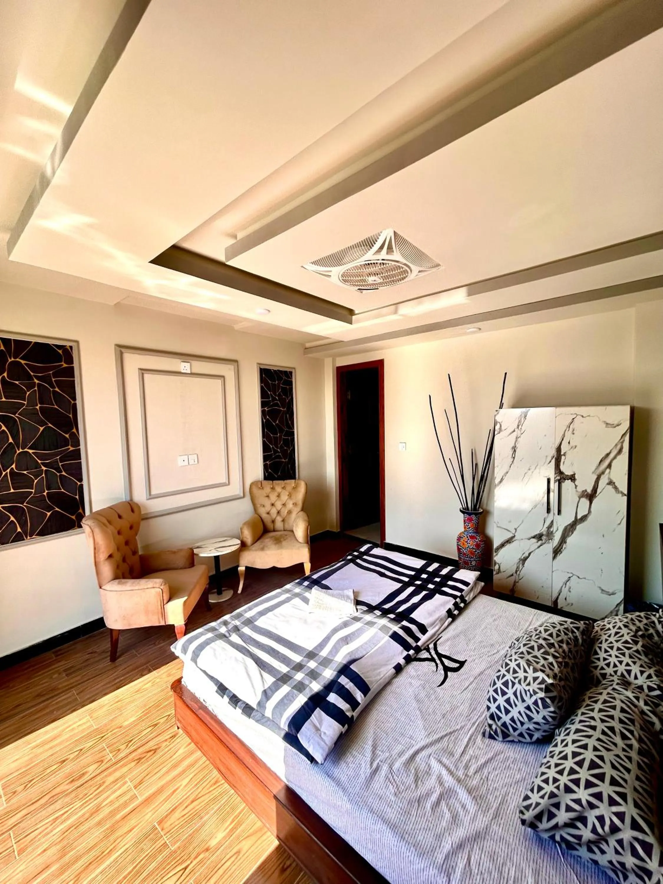 Bedroom, Bed in Republika Central Hotel & Resort