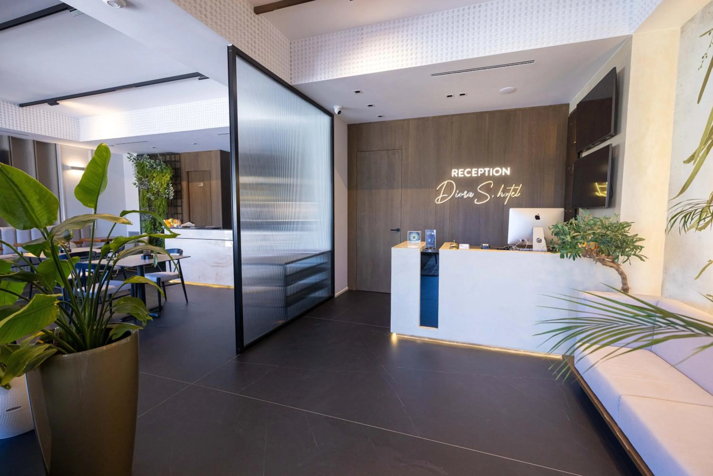 Lobby or reception, Bed in Miramare Apartments