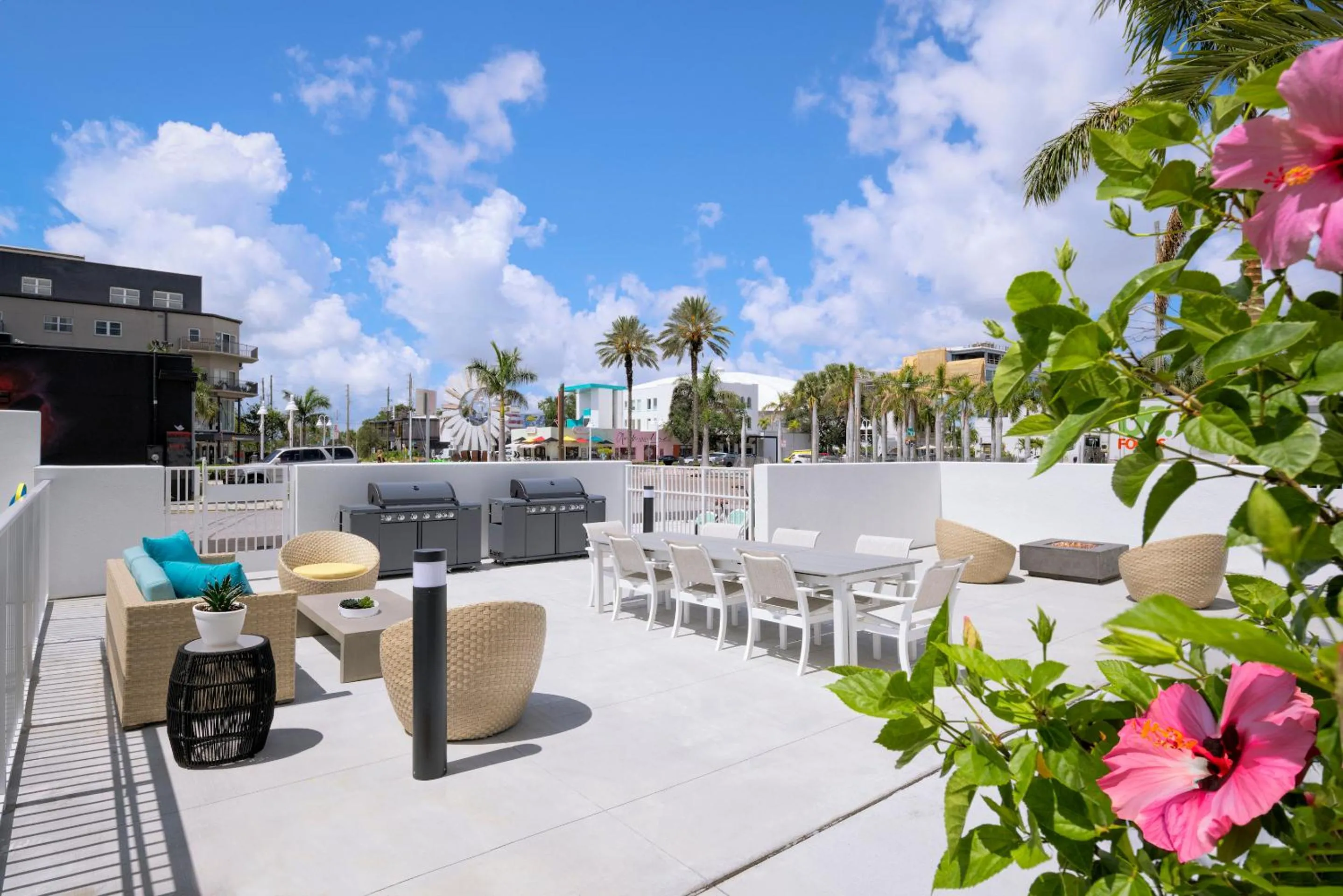 Patio in Mint House St. Petersburg - Downtown