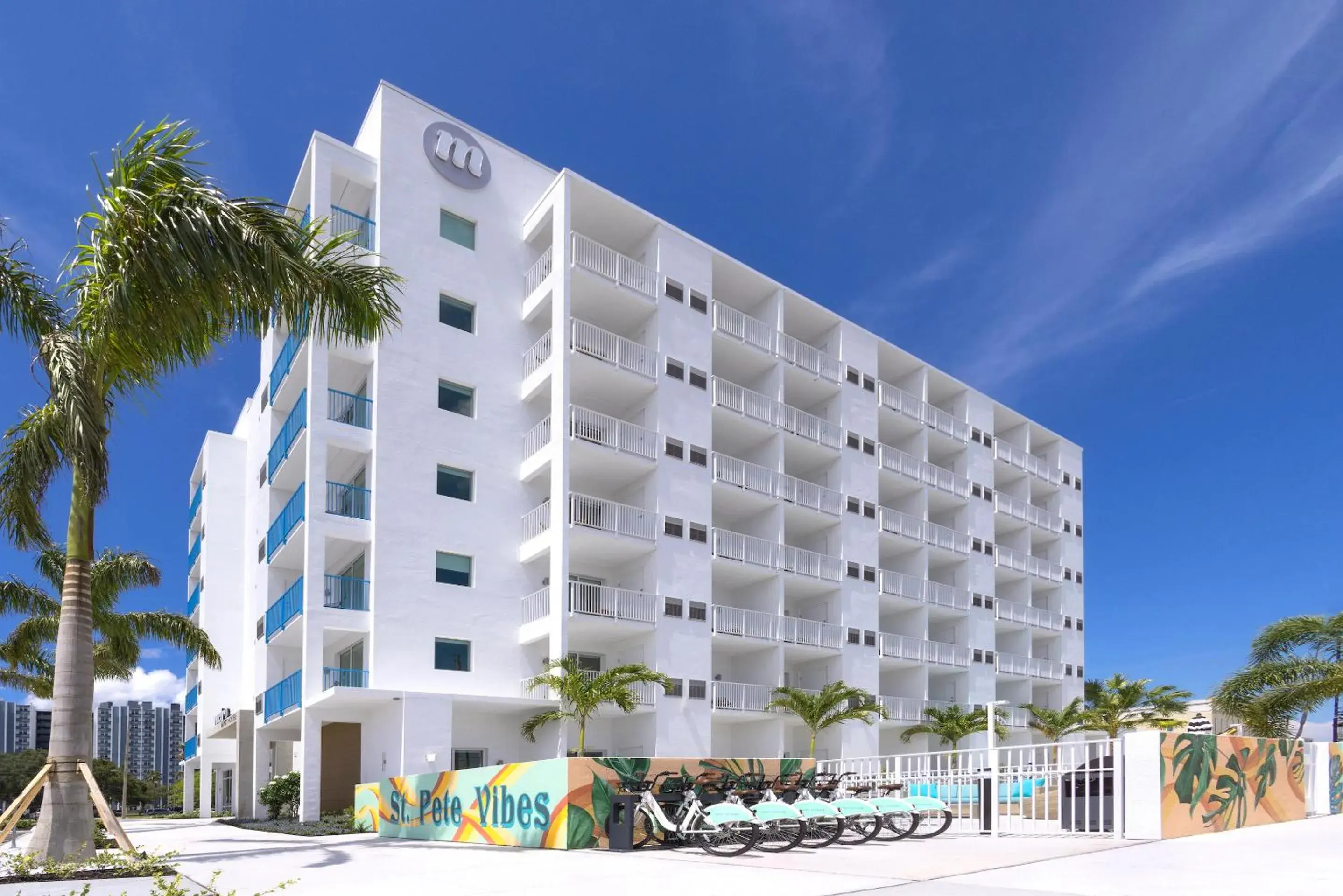 Property building in Mint House St. Petersburg - Downtown Property building in Mint House St. Petersburg - Downtown