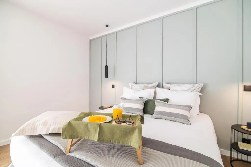 Bed in Verde Alma