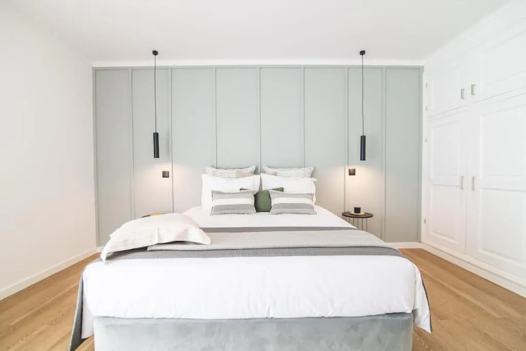 Bed in Verde Alma