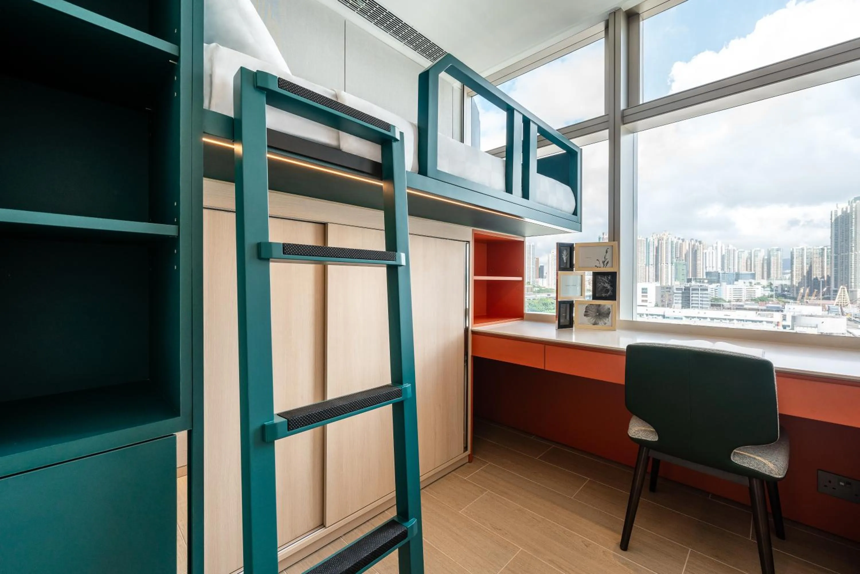 bunk bed in TOWNPLACE WEST KOWLOON