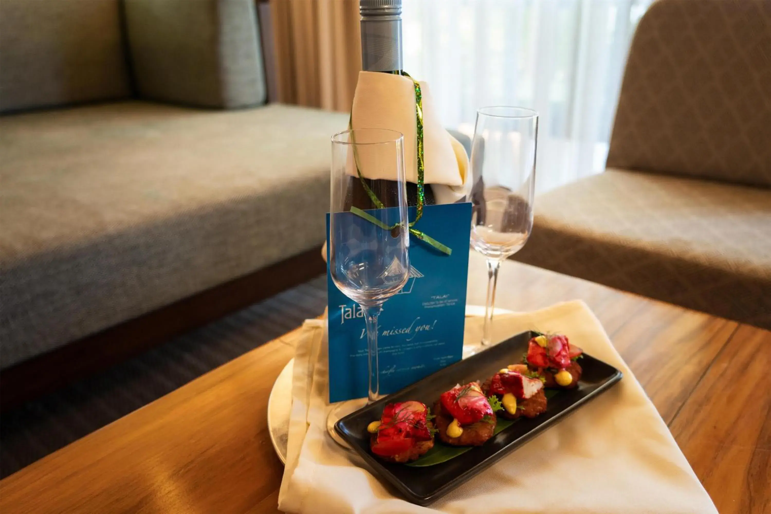 Food and drinks in Outrigger Fiji Beach Resort Food and drinks in Outrigger Fiji Beach Resort