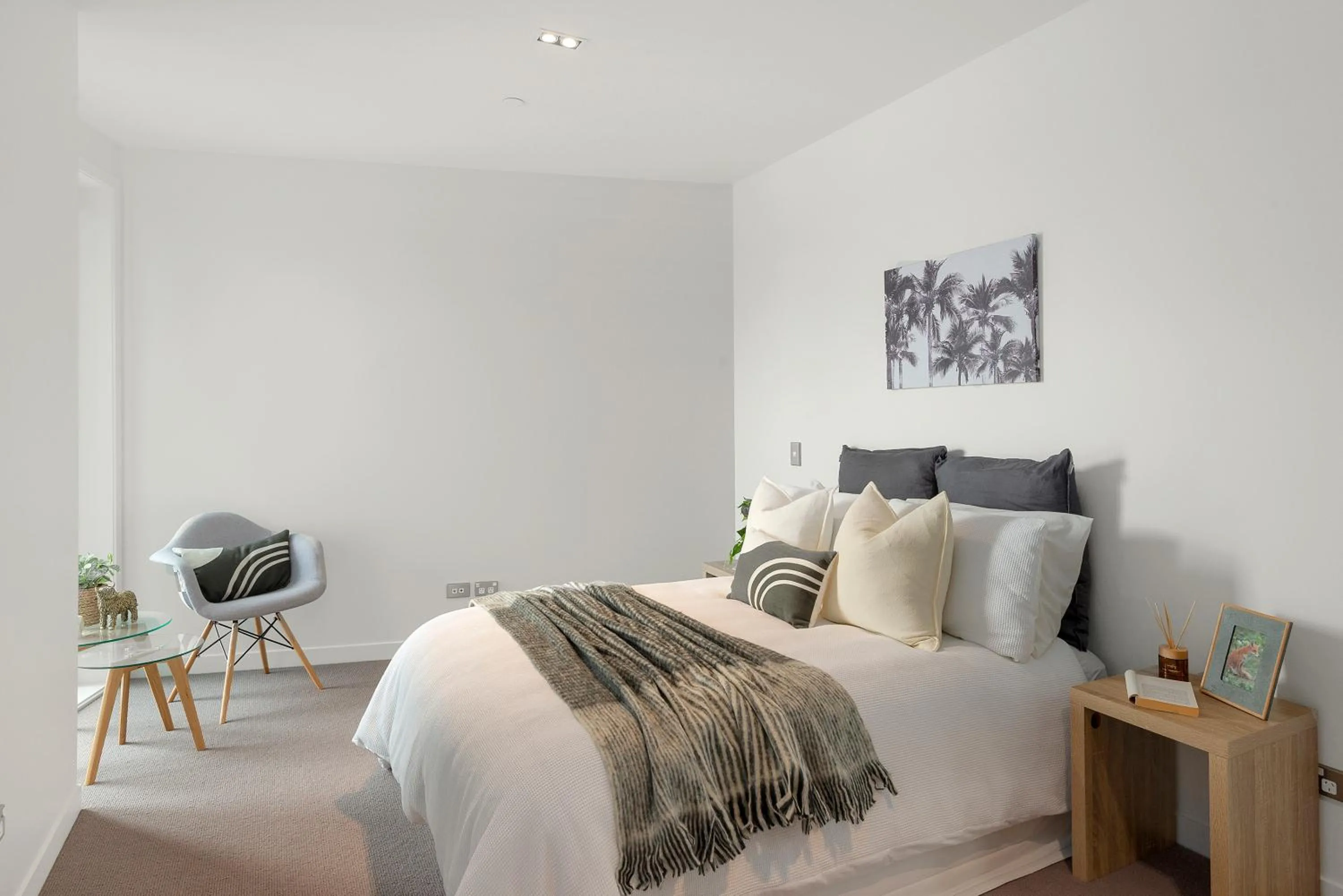 Bed in Clearwater Quays Apartments