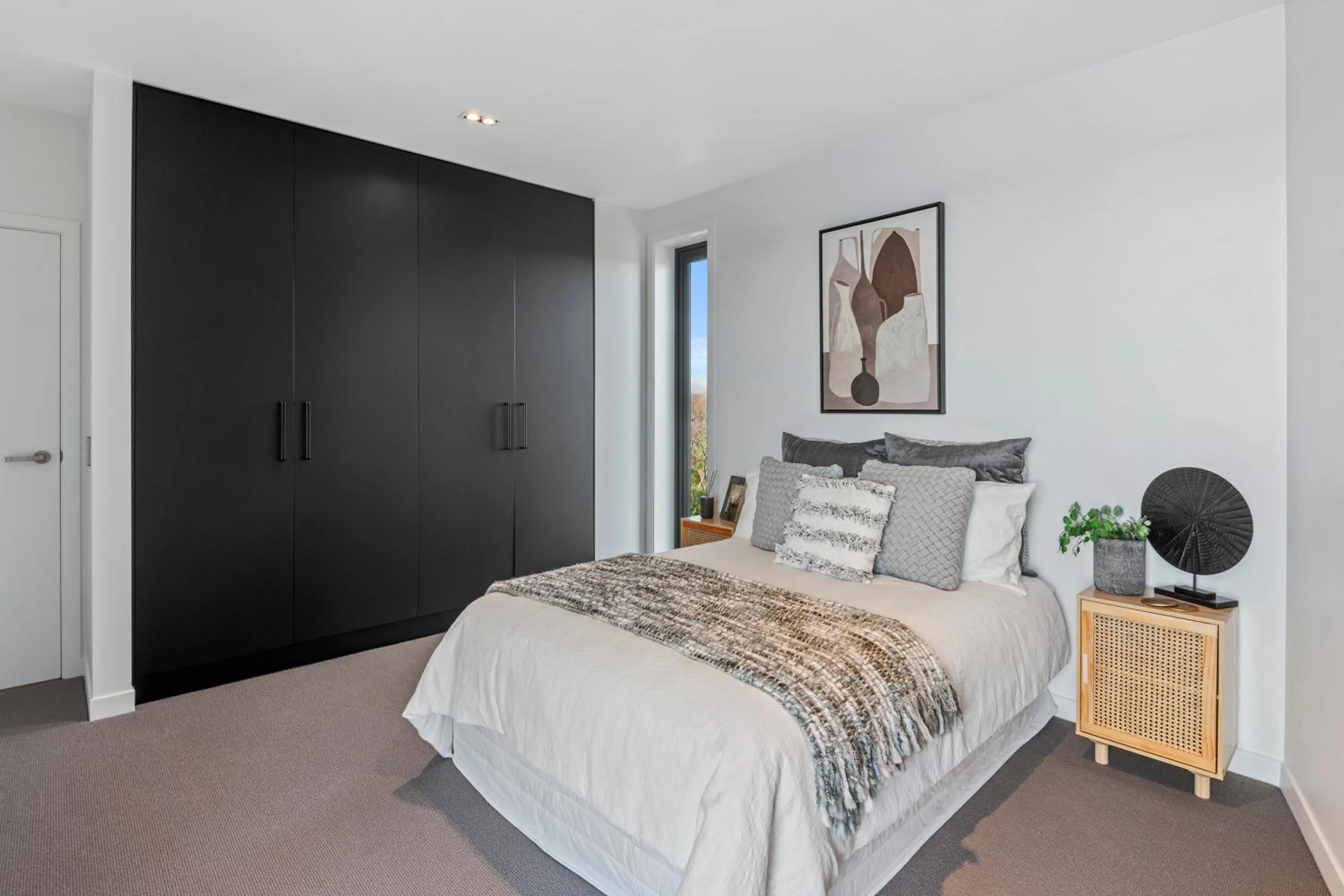 Bed in Clearwater Quays Apartments
