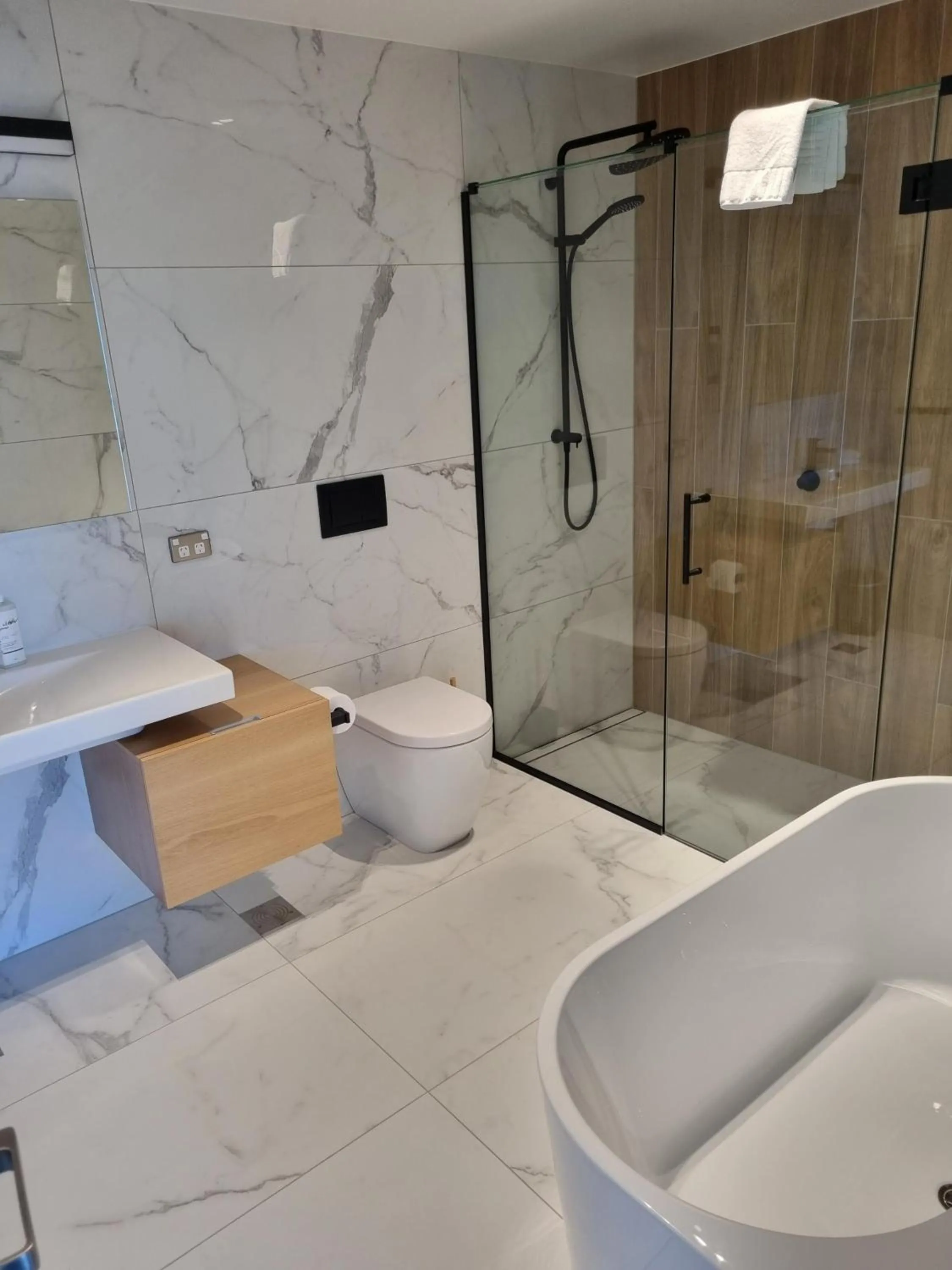 Shower in Clearwater Quays Apartments