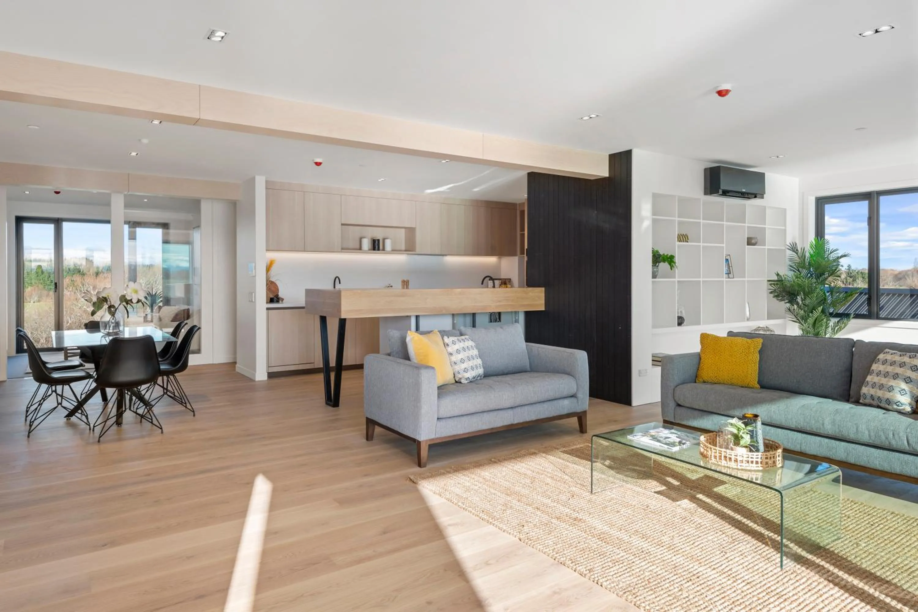 Kitchen or kitchenette in Clearwater Quays Apartments