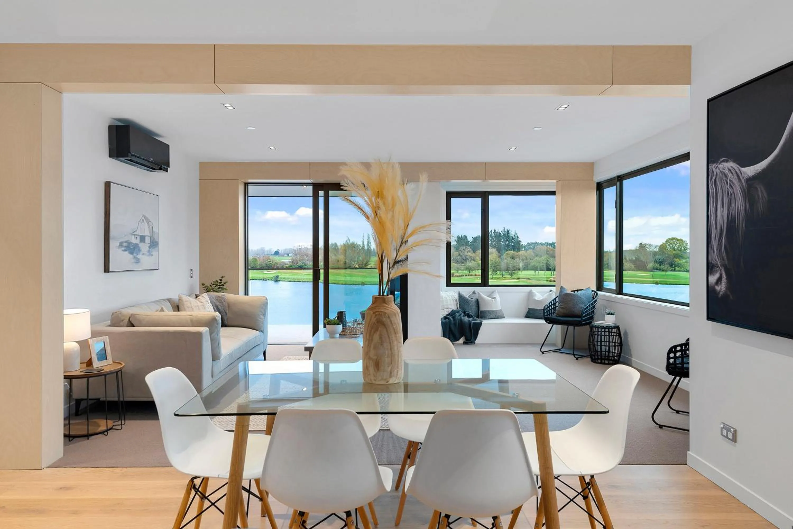 Communal lounge/ TV room in Clearwater Quays Apartments