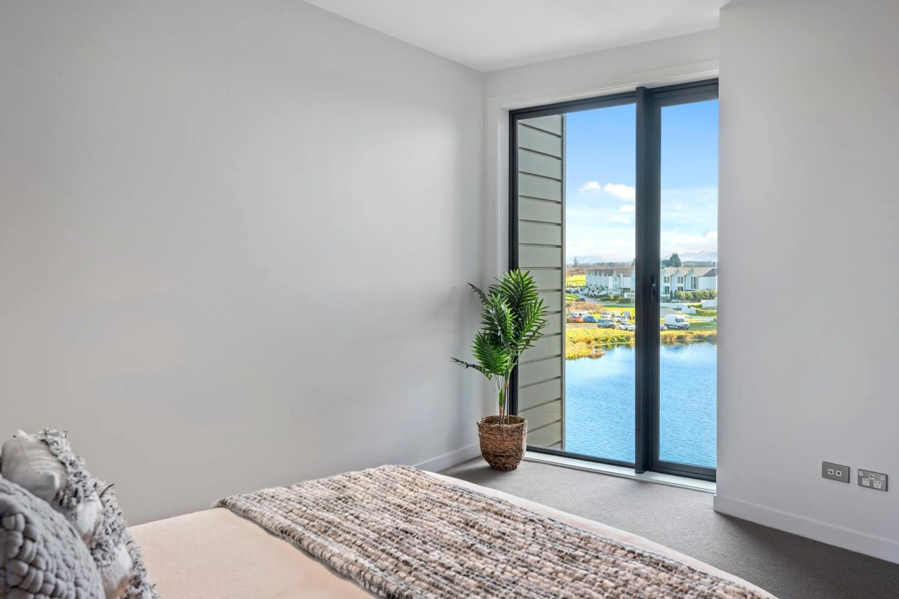 Bed in Clearwater Quays Apartments