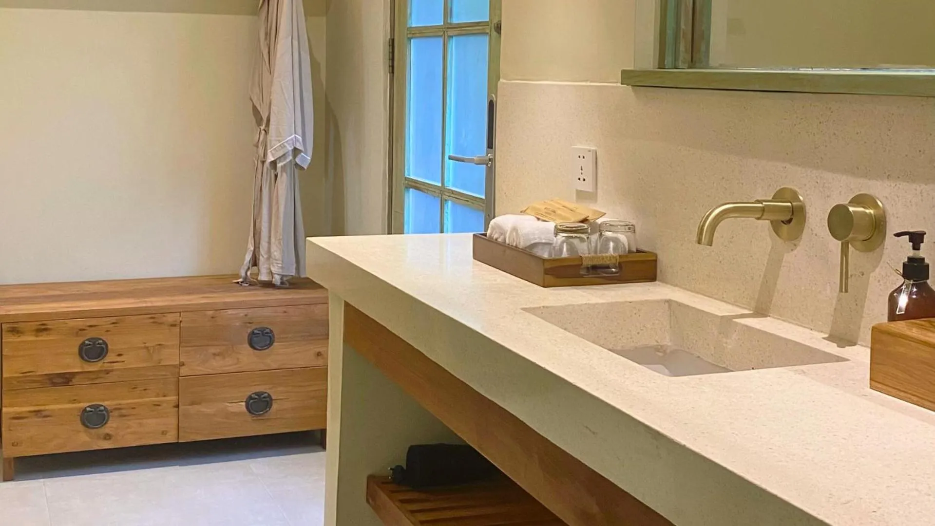 Bathroom in White Penny Hostel