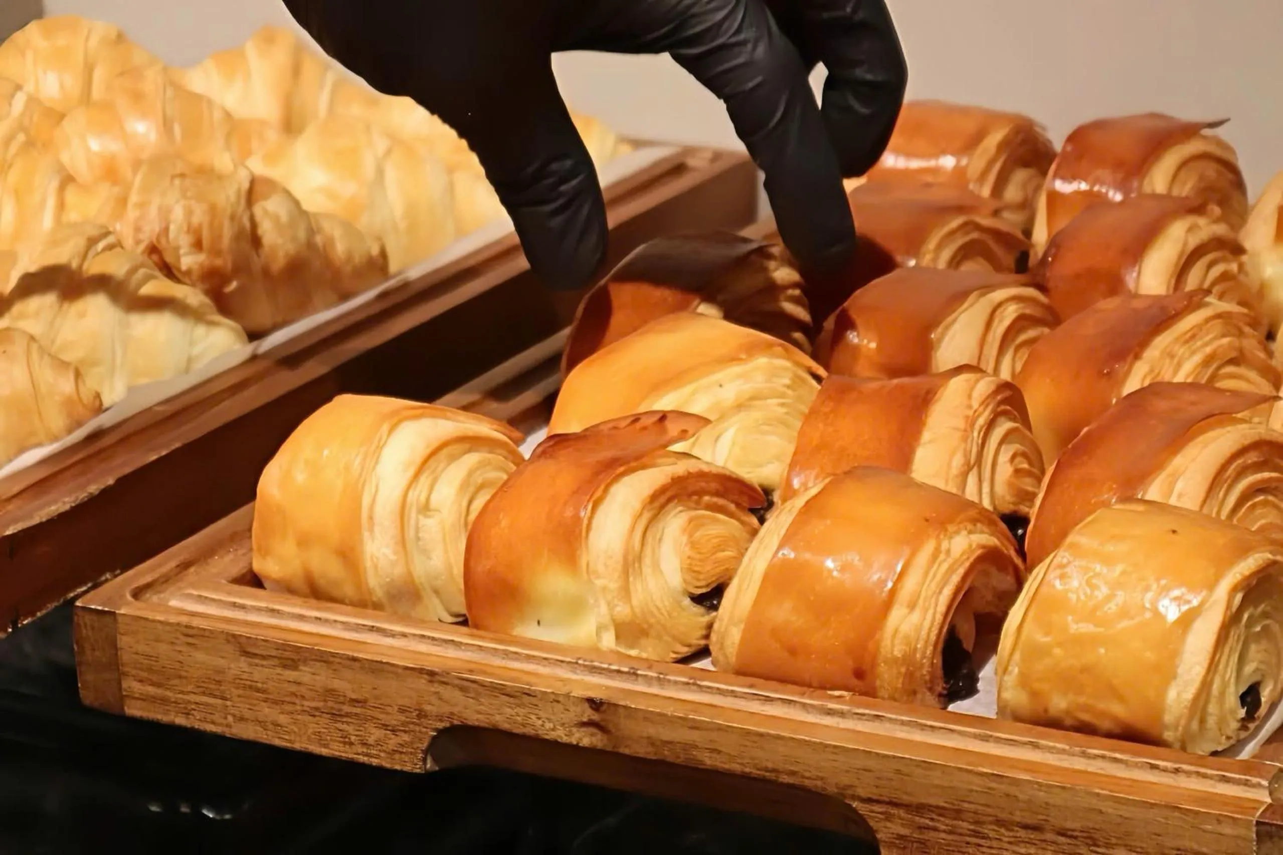 Restaurant/places to eat in M City Hotel Saigon - Complimentary Afternoon Tea Served Daily