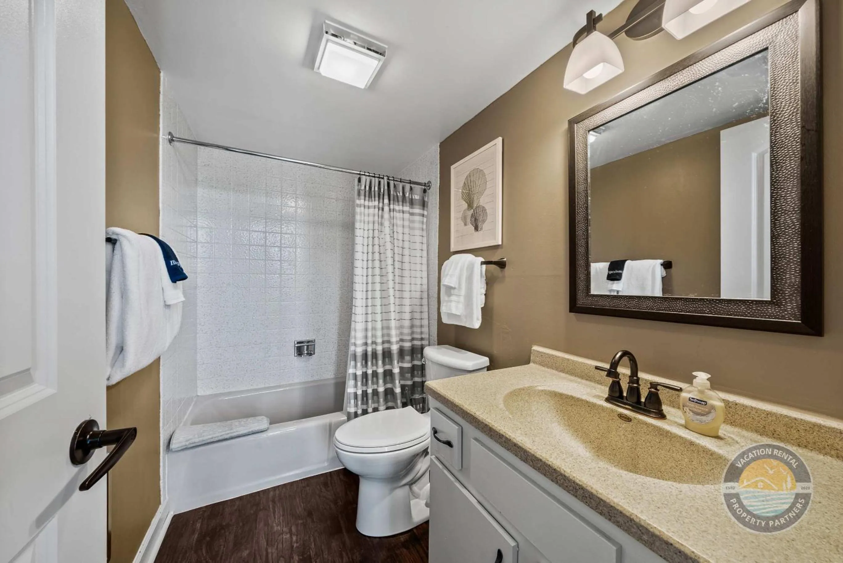 New Lake Como Condo with Lake Views