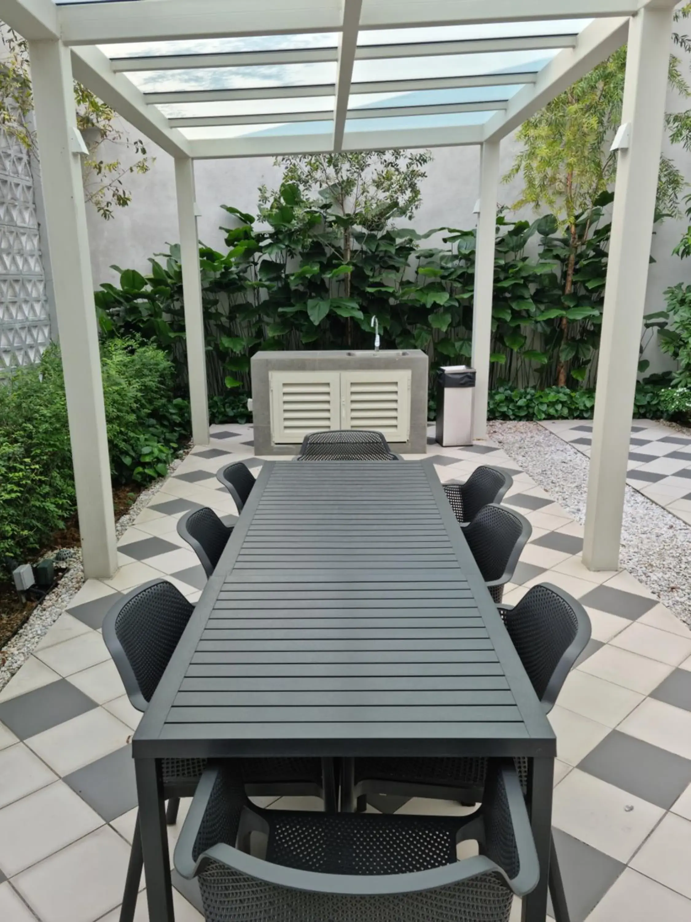 Seating area in Una Residence by Maya Seating area in Una Residence by Maya