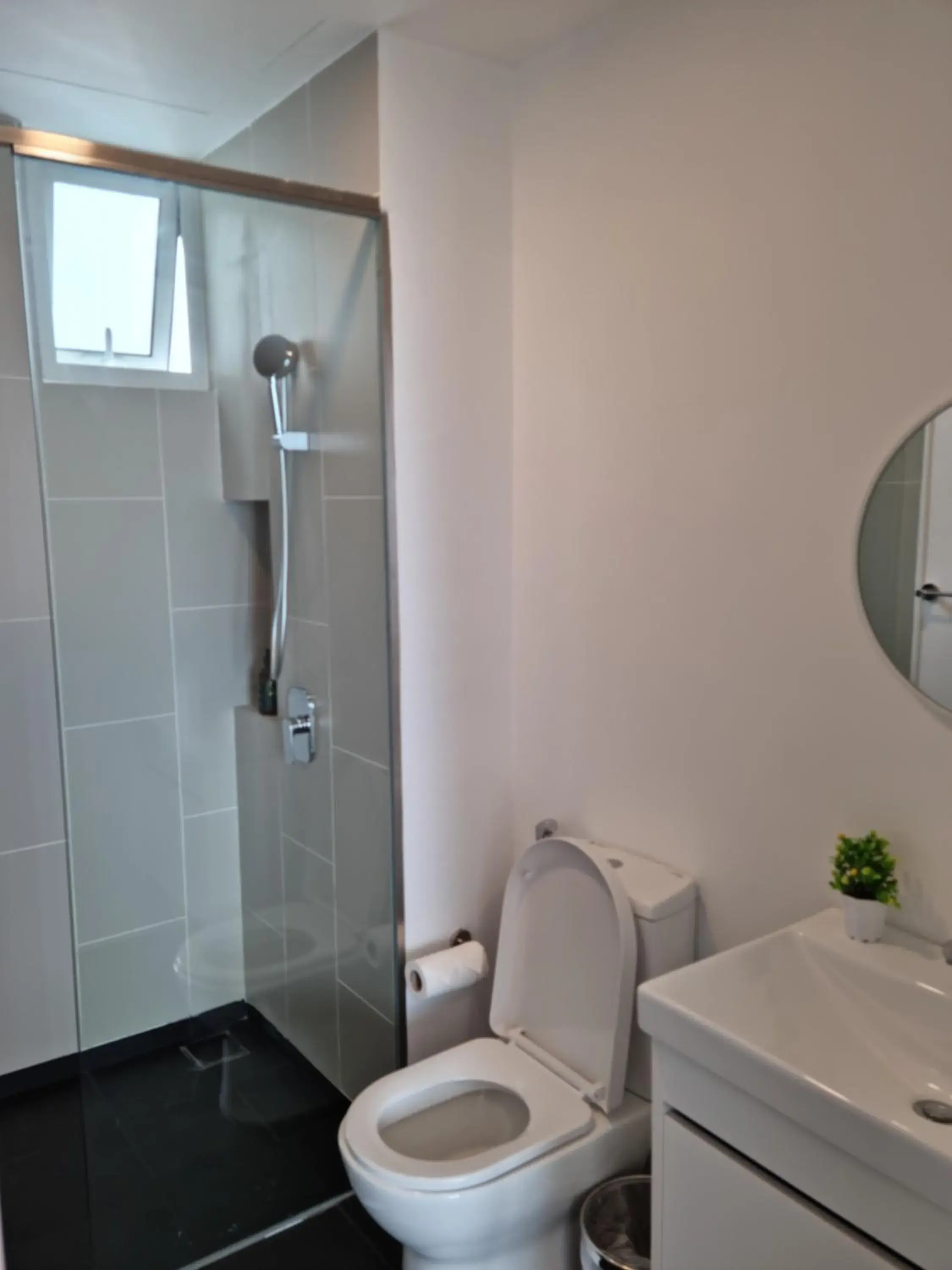 Bathroom in Una Residence by Maya Bathroom in Una Residence by Maya