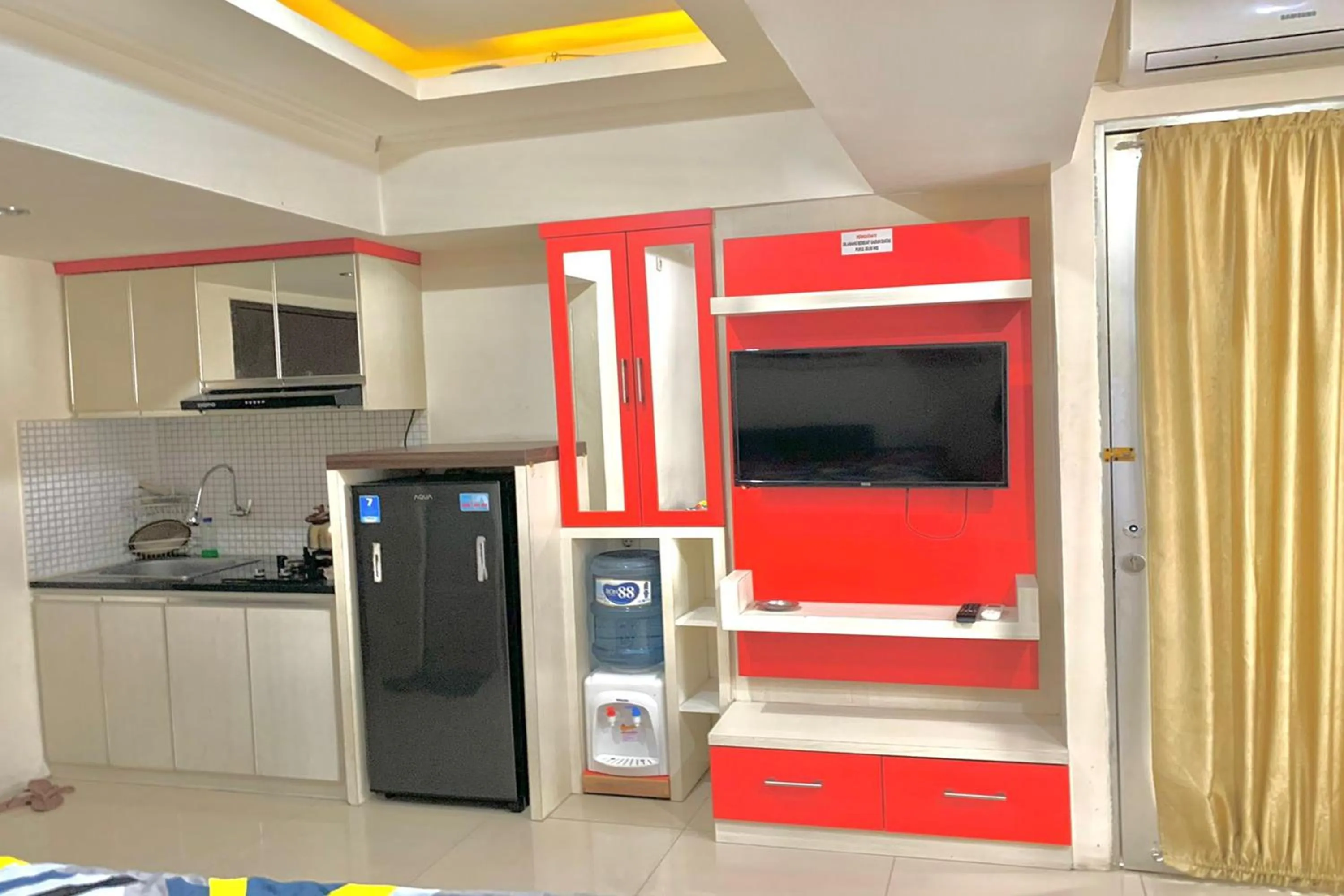 Kitchen or kitchenette in Cozy Room @ Hallo Tidur by Tio
