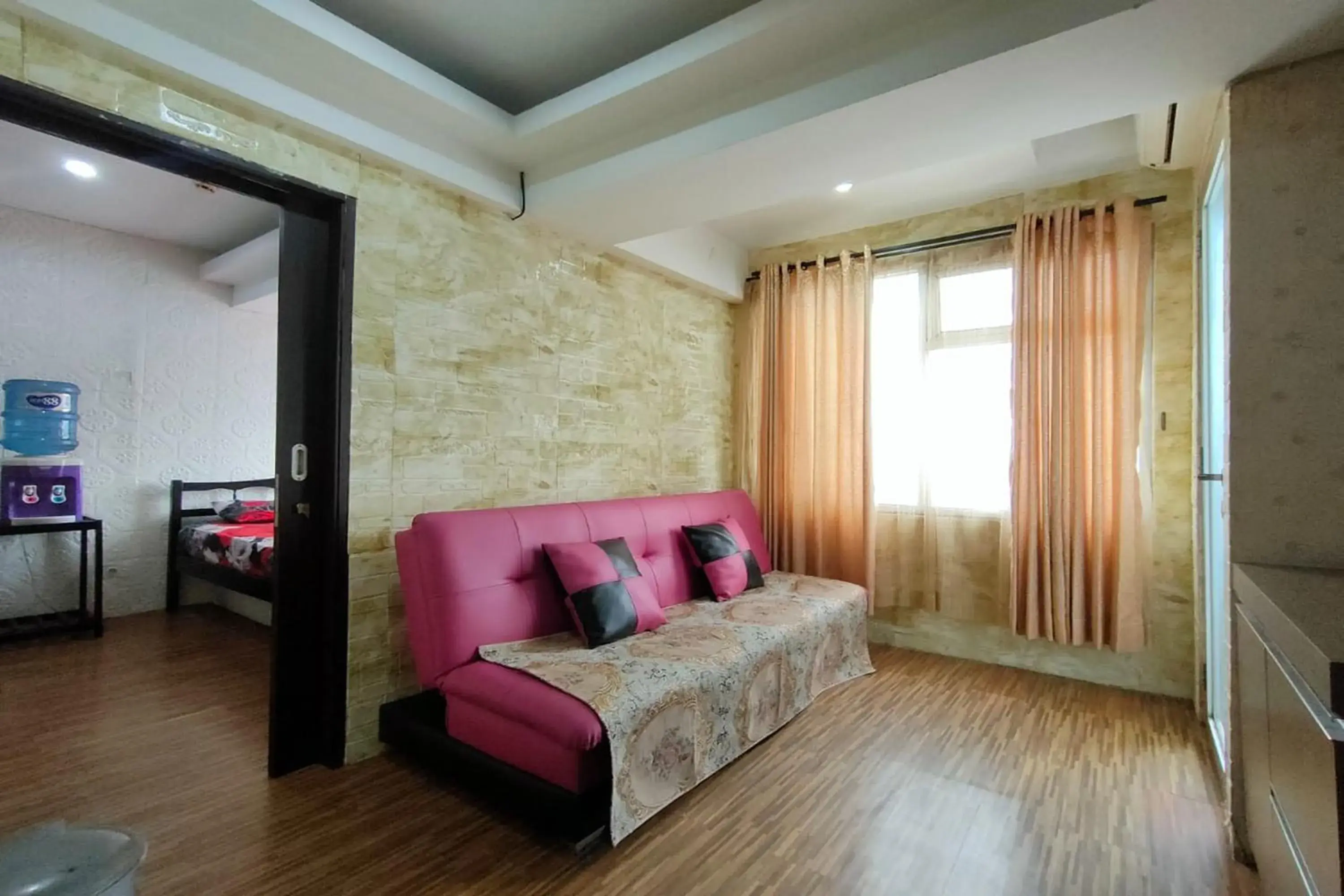 Living room, Bed in Cozy Room @ Hallo Tidur by Tio Living room, Bed in Cozy Room @ Hallo Tidur by Tio