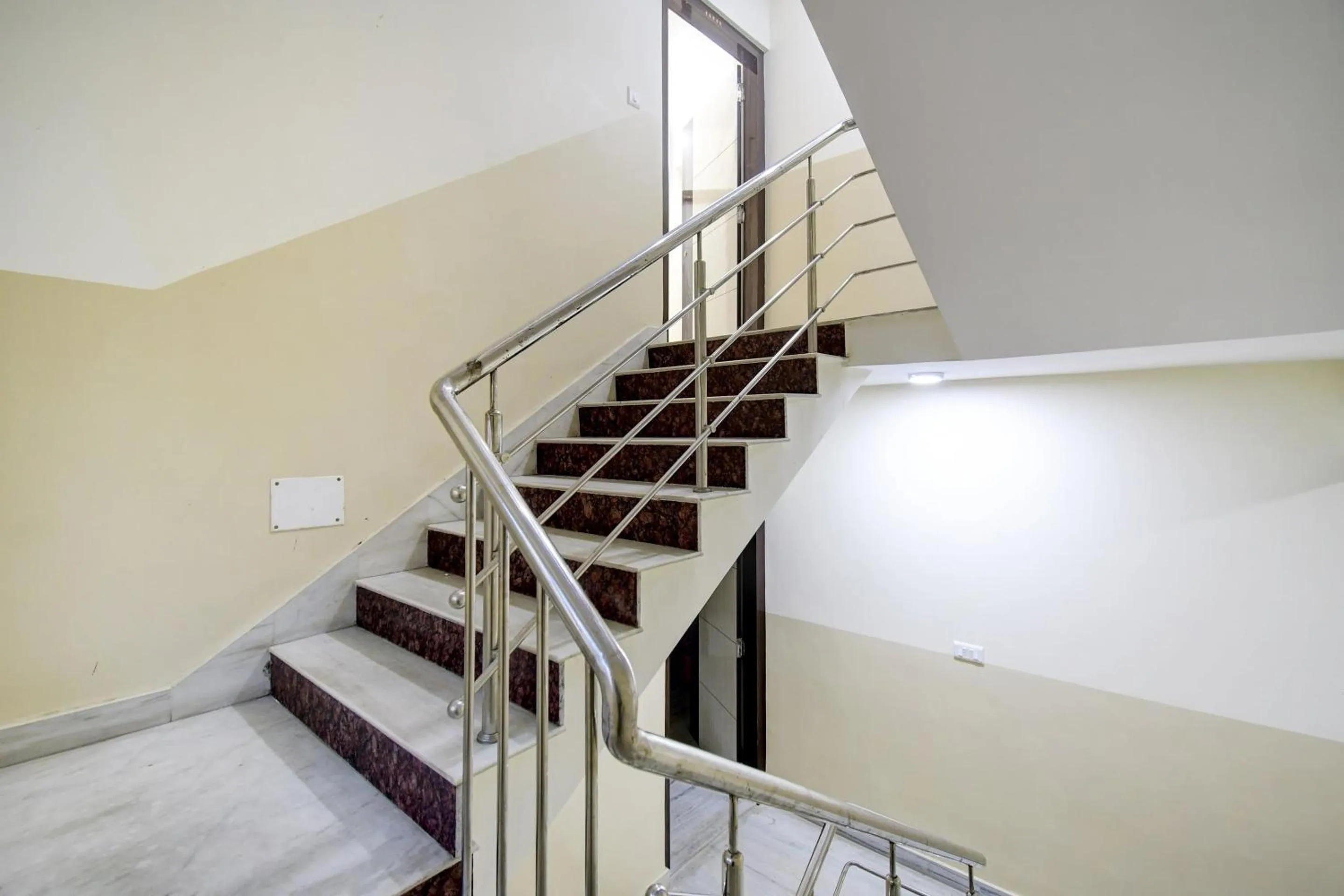 Lobby or reception in Townhouse TR Residence Newtown