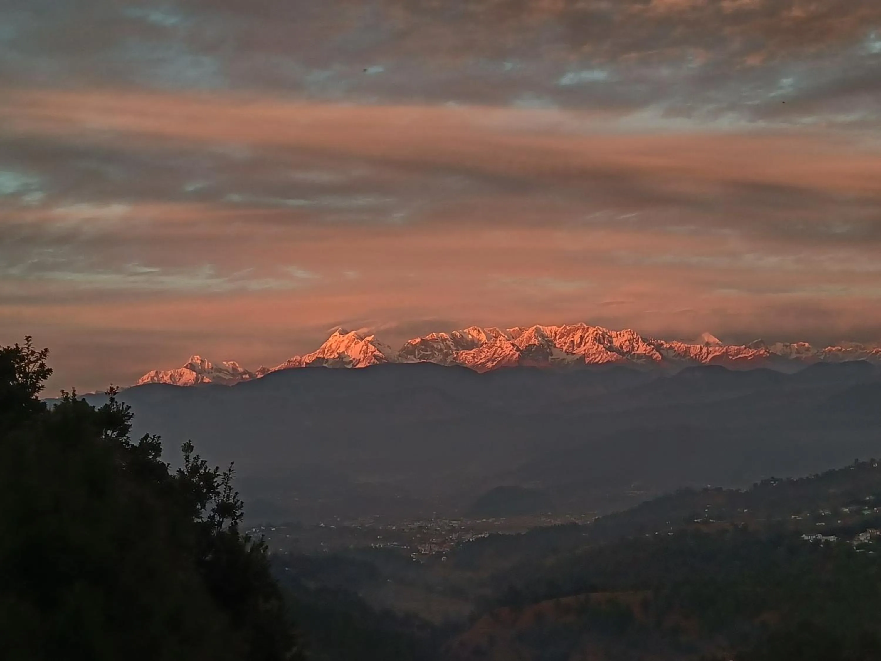 Lap Of Himalayas Resort