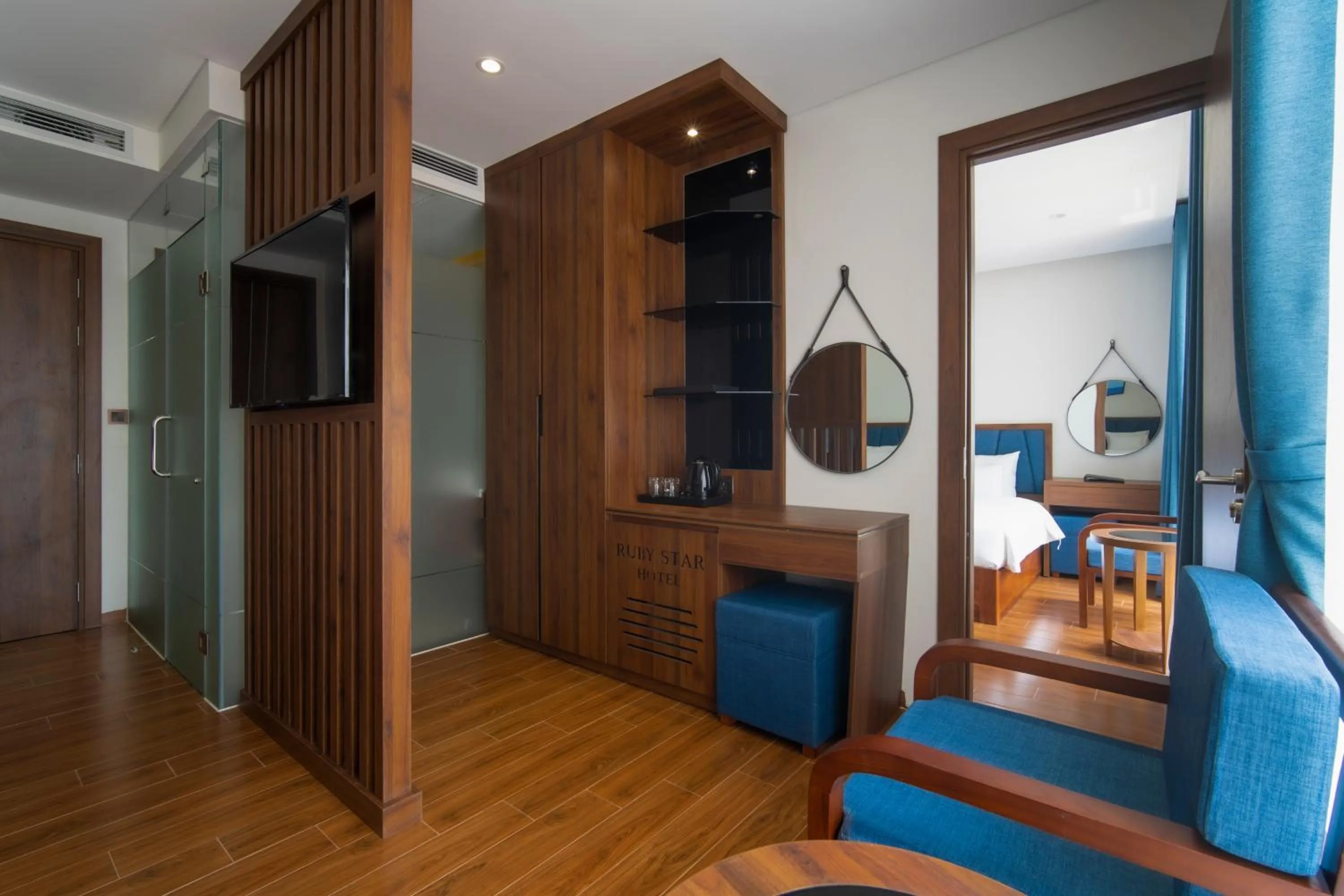 TV and multimedia in Ruby Star Da Nang - Central My Khe Beach