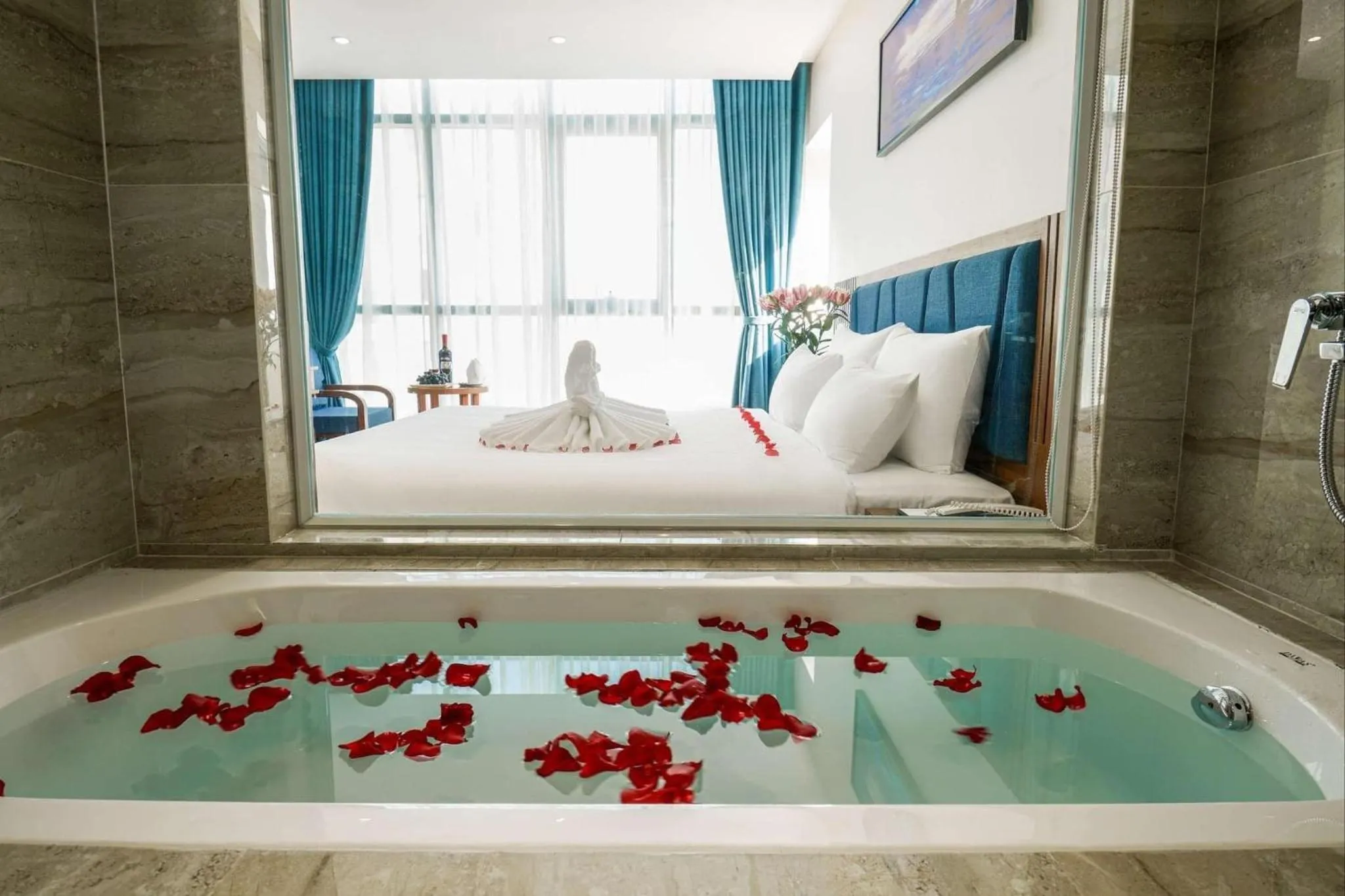 Bed in Ruby Star Da Nang - Central My Khe Beach