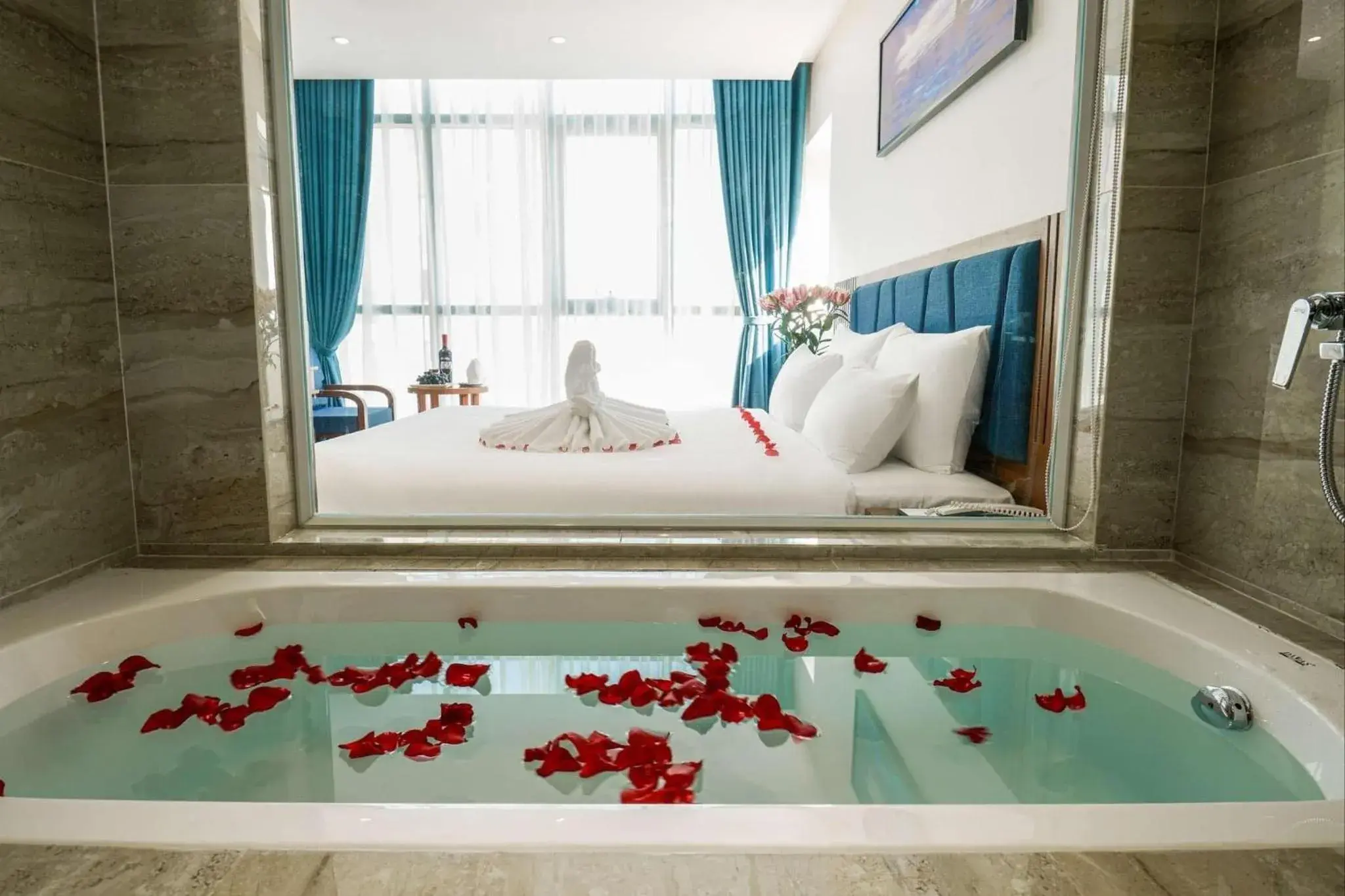 Bed in Ruby Star Da Nang - Central My Khe Beach Bed in Ruby Star Da Nang - Central My Khe Beach