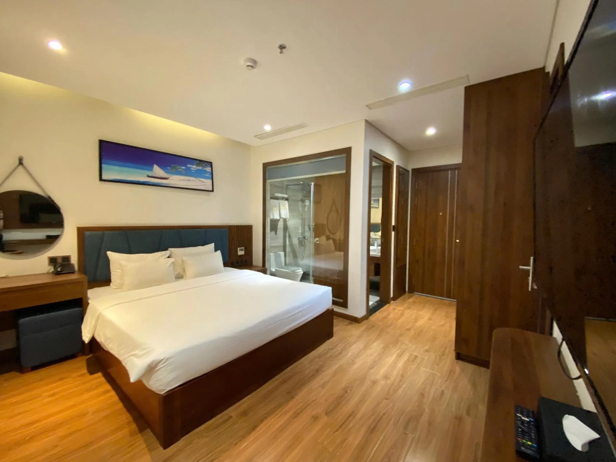 Bedroom, Bed in Ruby Star Da Nang - Central My Khe Beach