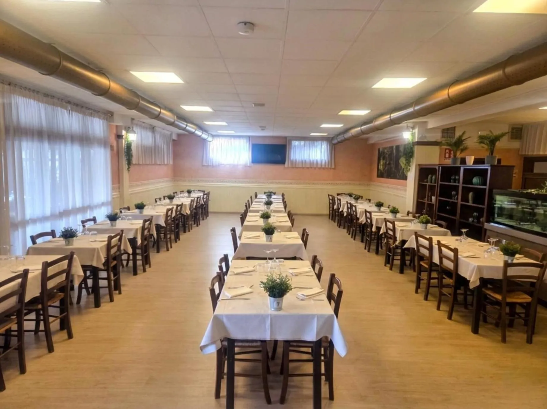 Restaurant/places to eat in Garden Village San Marino