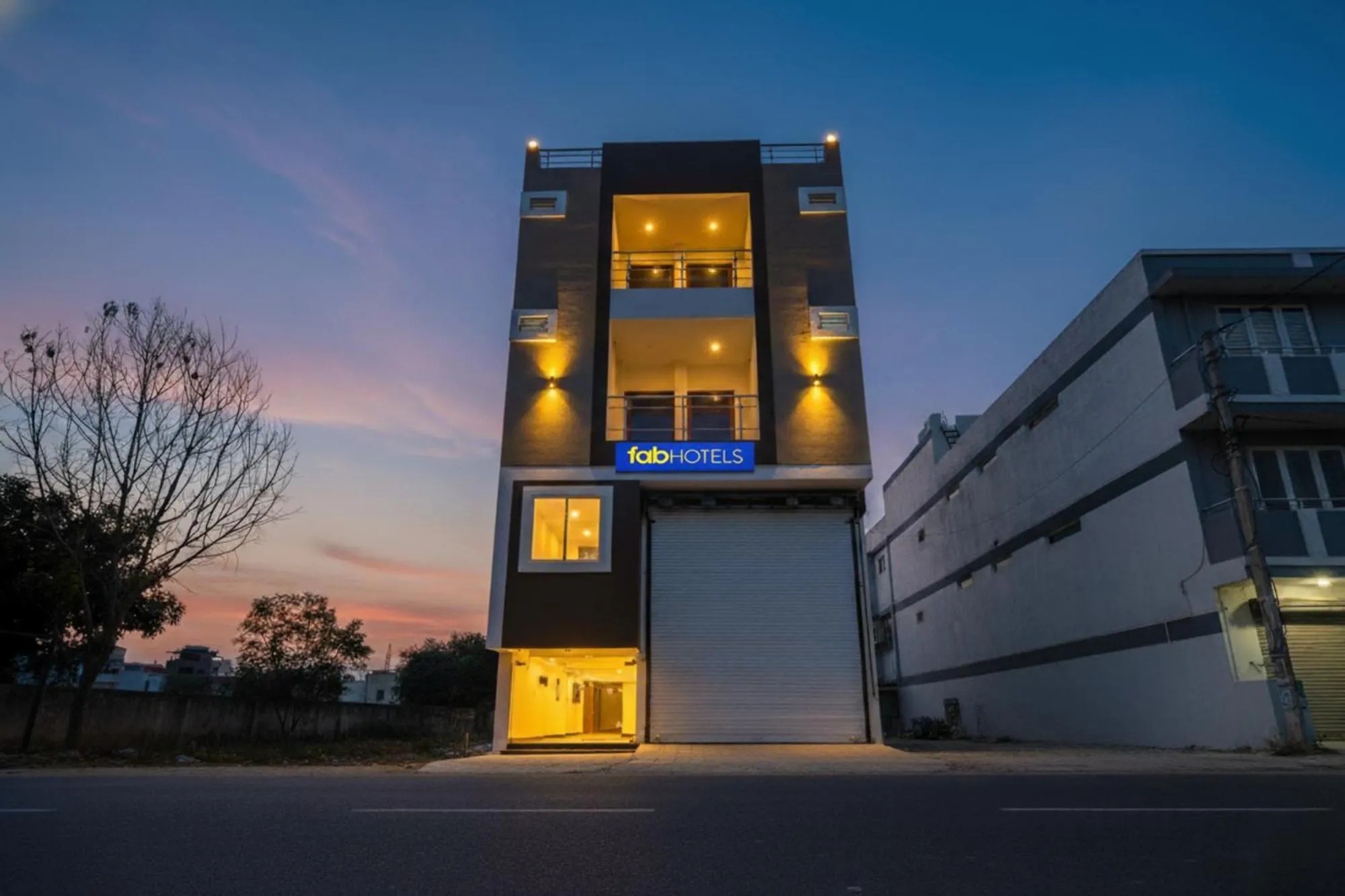 Facade/entrance in FabHotel DR Greens