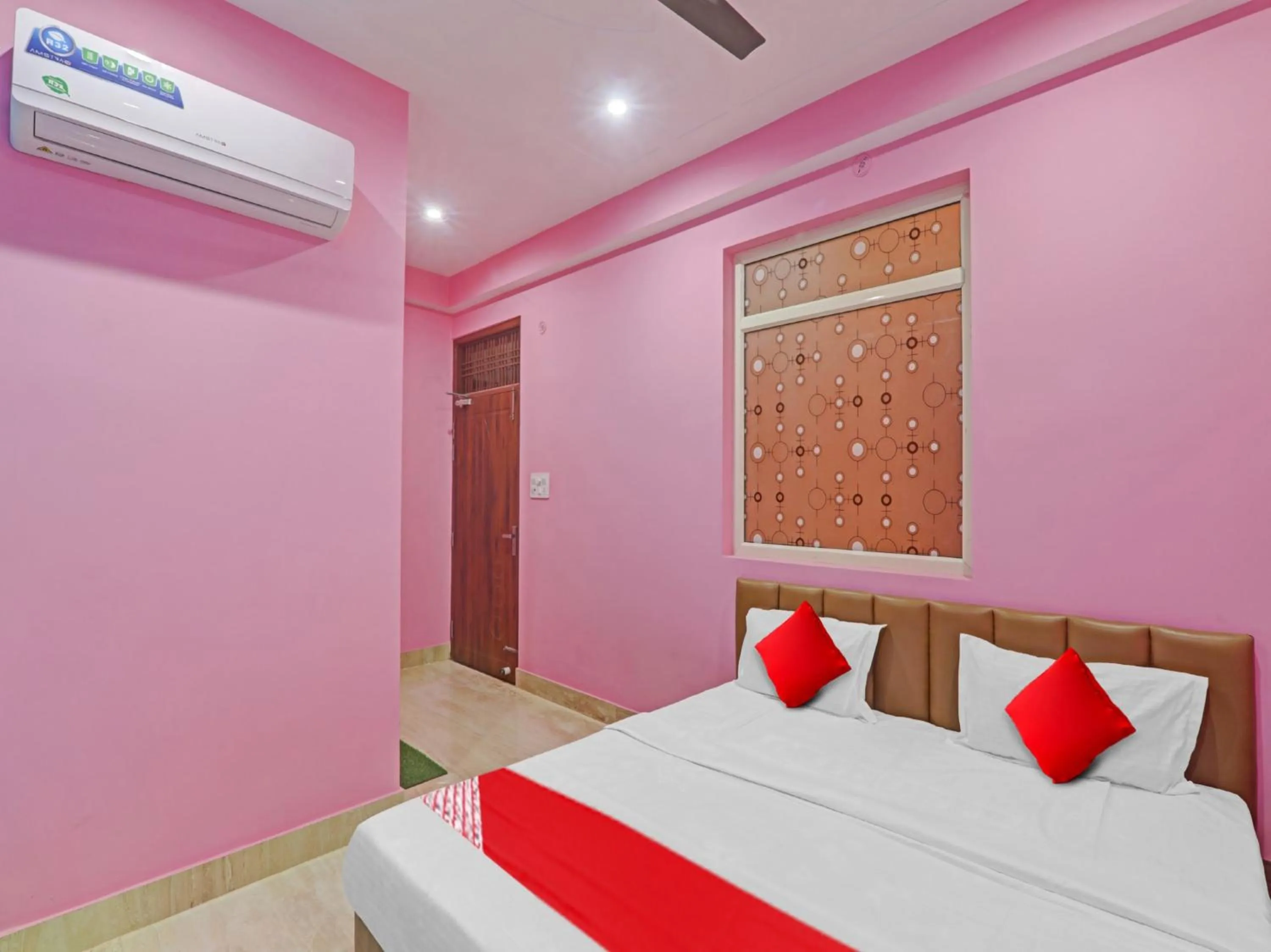 Bedroom in Hotel O SRV INN