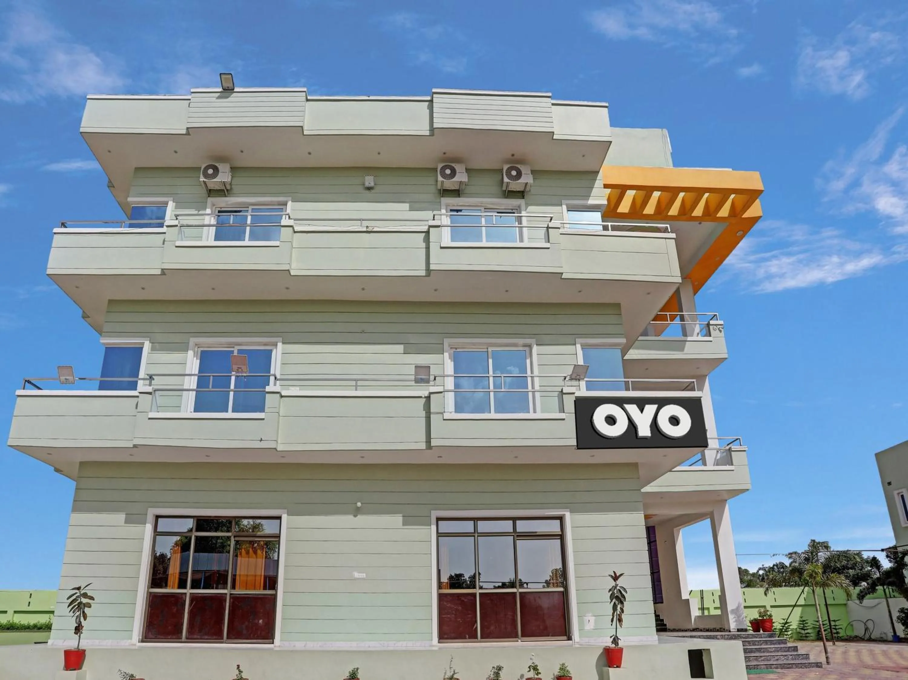 Facade/entrance in Hotel O Mb Garden & Resorts