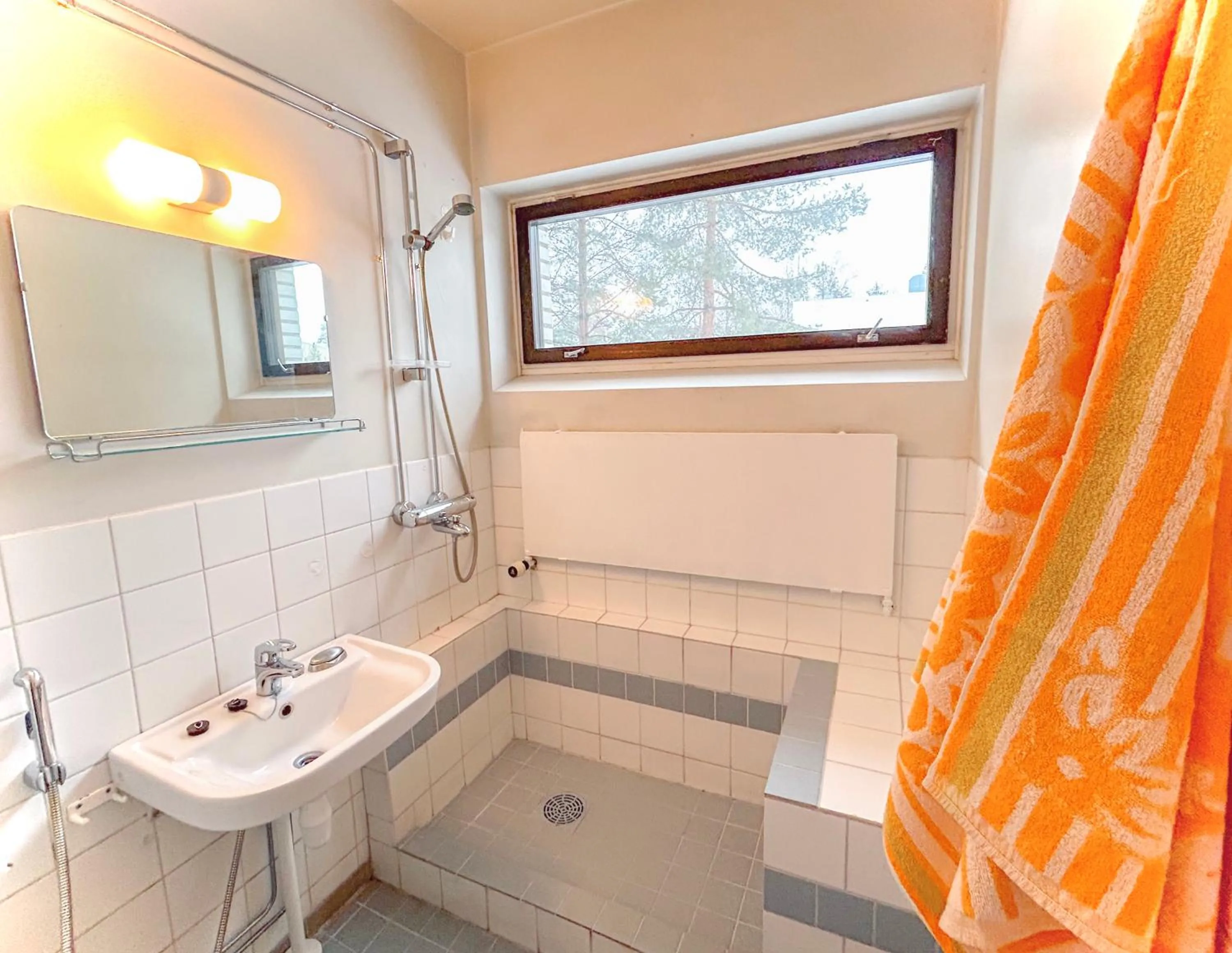 Shower in Tilava huoneisto Keuruun keskustassa