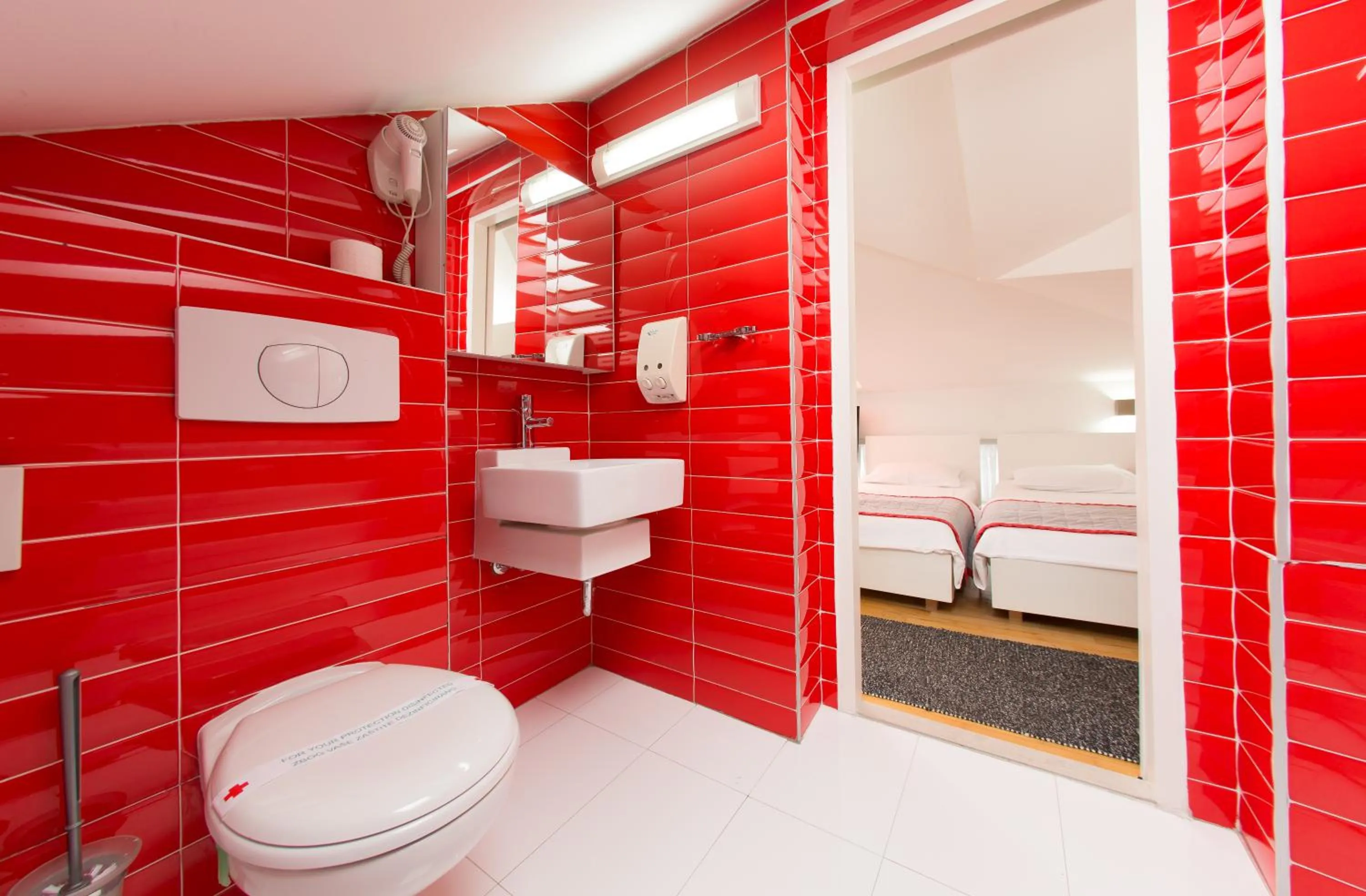 Bathroom, Bed in Hotel Boutique 36