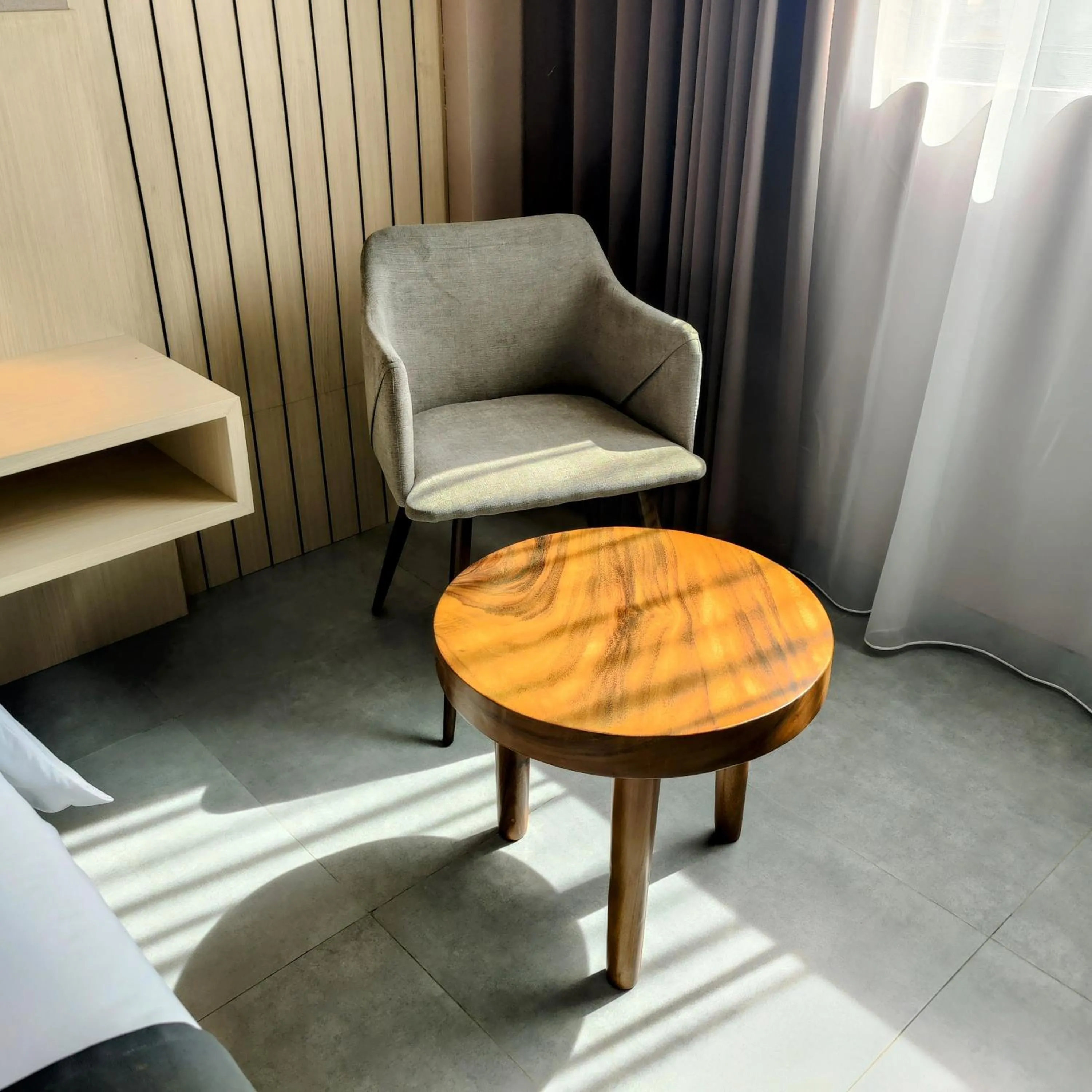 Seating area in The Mango Suites by Flat06