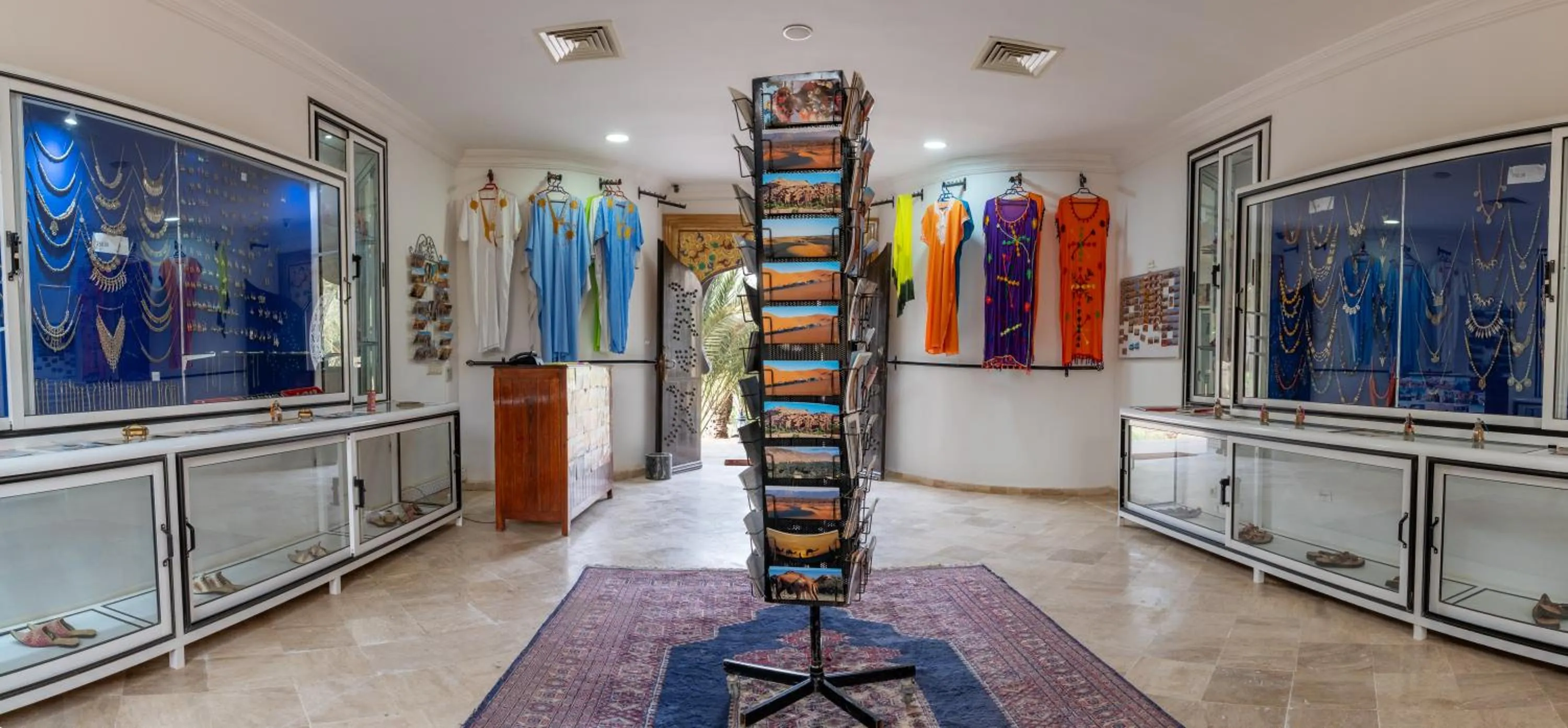On-site shops in Palais Du Desert Hotel & Spa