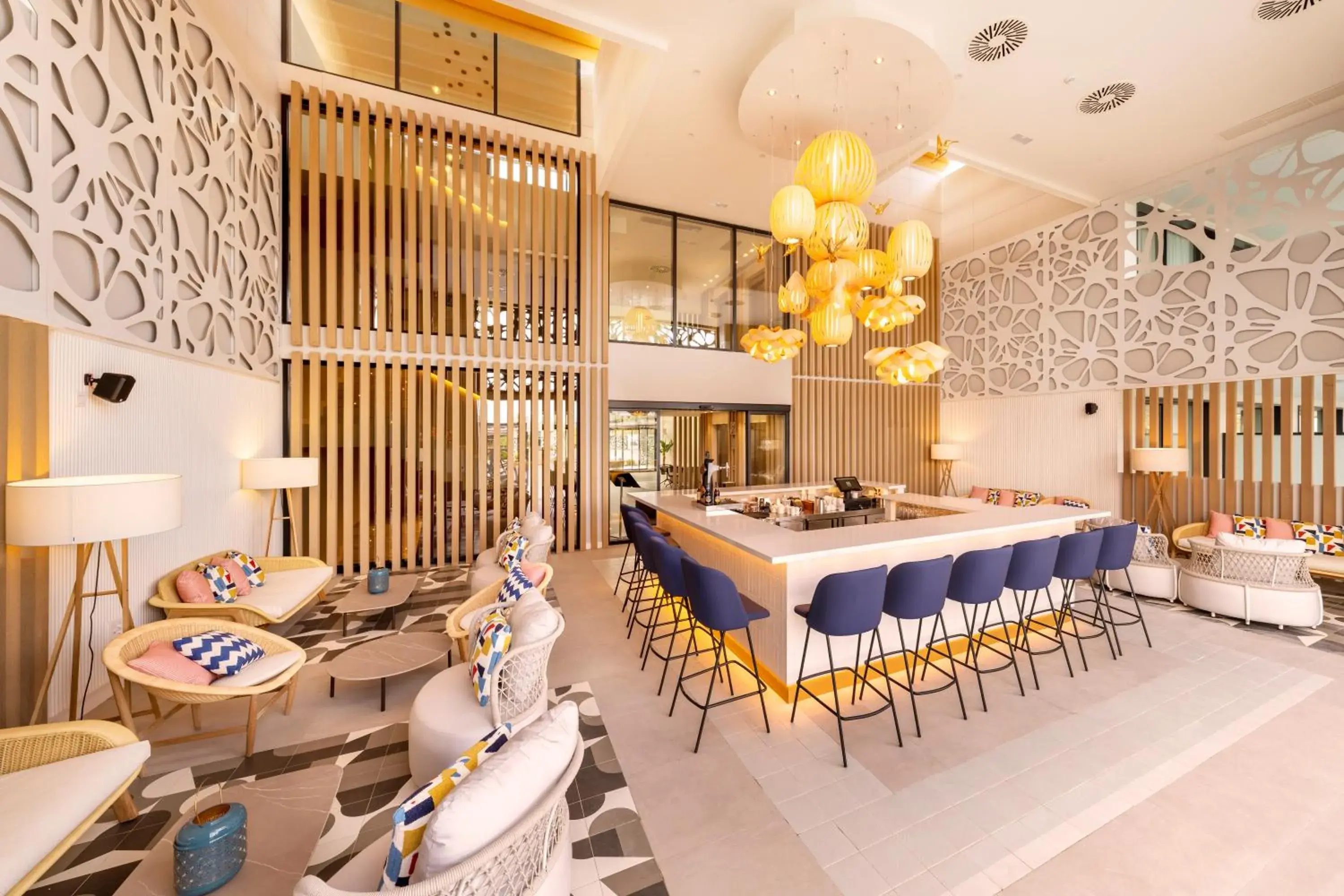 Lounge or bar in Eurostars Oasis Marbella Lounge or bar in Eurostars Oasis Marbella