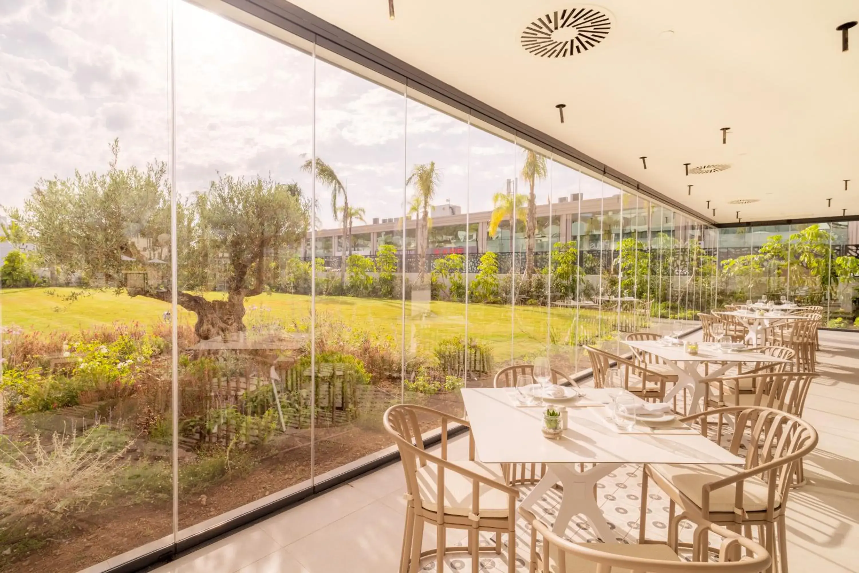 Restaurant/places to eat in Eurostars Oasis Marbella Restaurant/places to eat in Eurostars Oasis Marbella