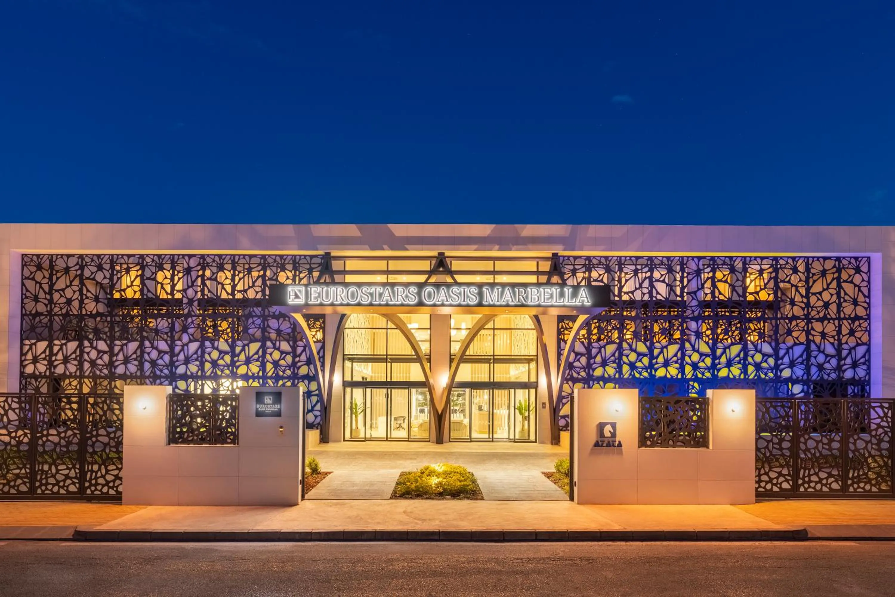 Facade/entrance in Eurostars Oasis Marbella