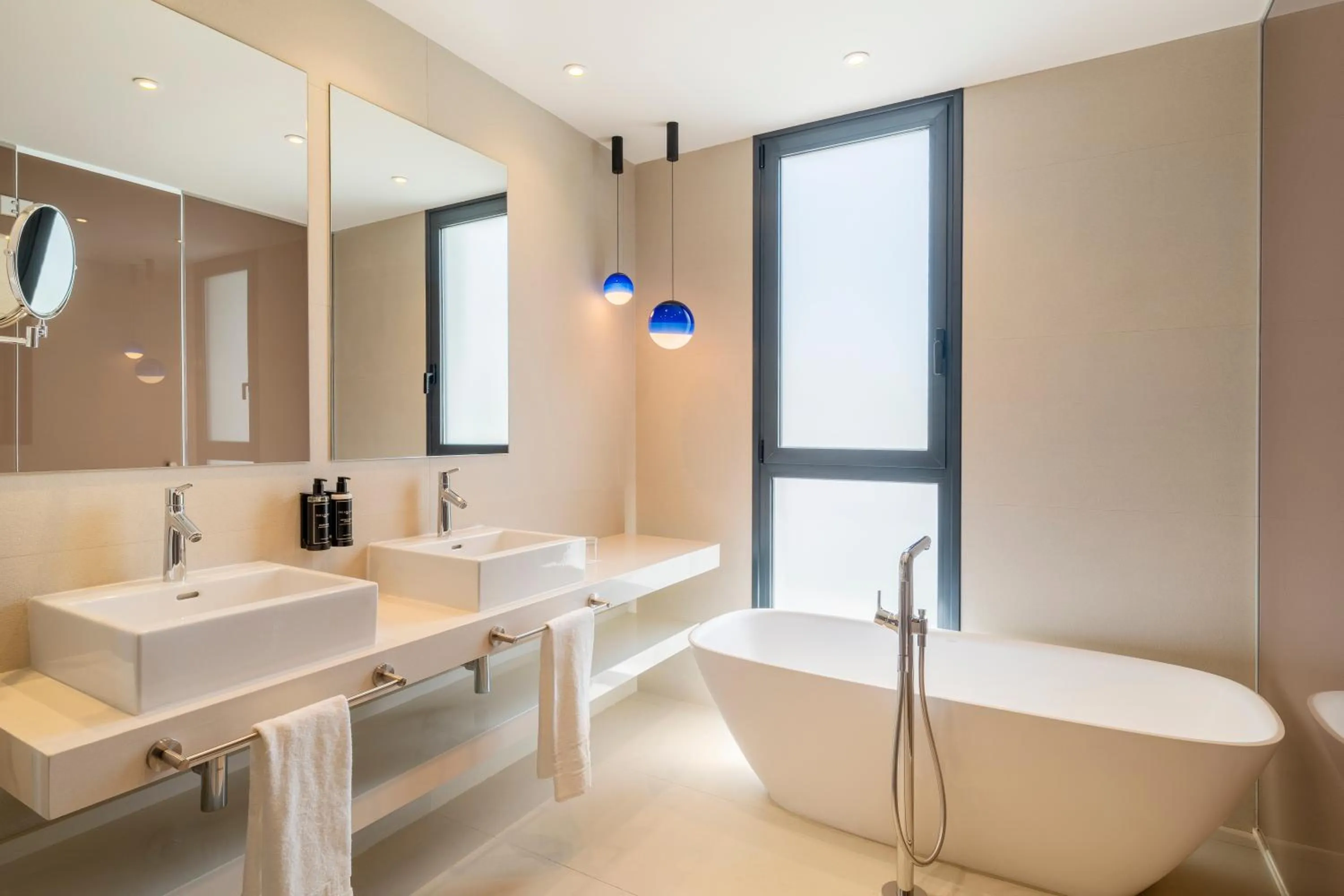 Bathroom in Eurostars Oasis Marbella