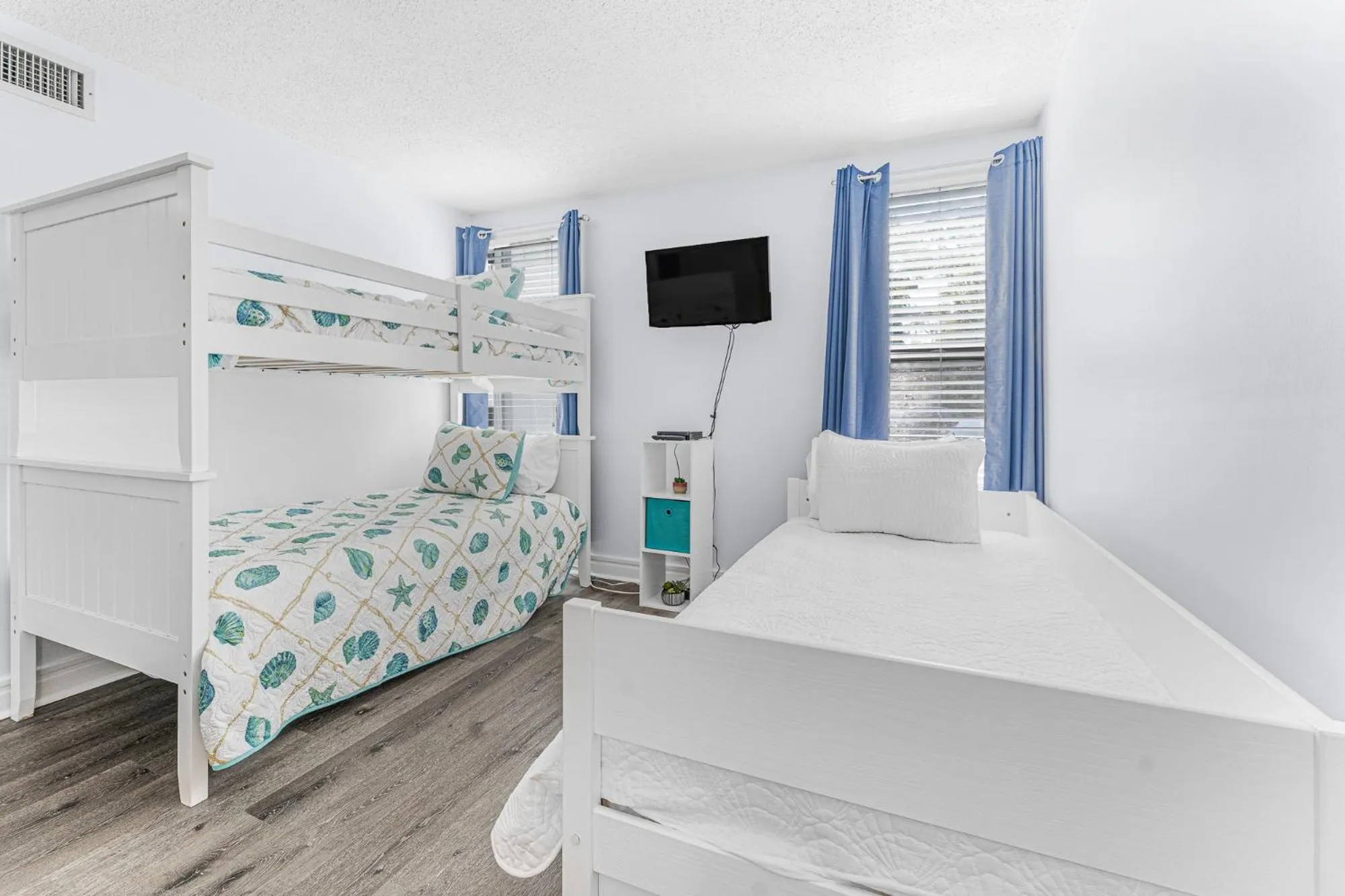 Property building, Bed in Xanadu A1