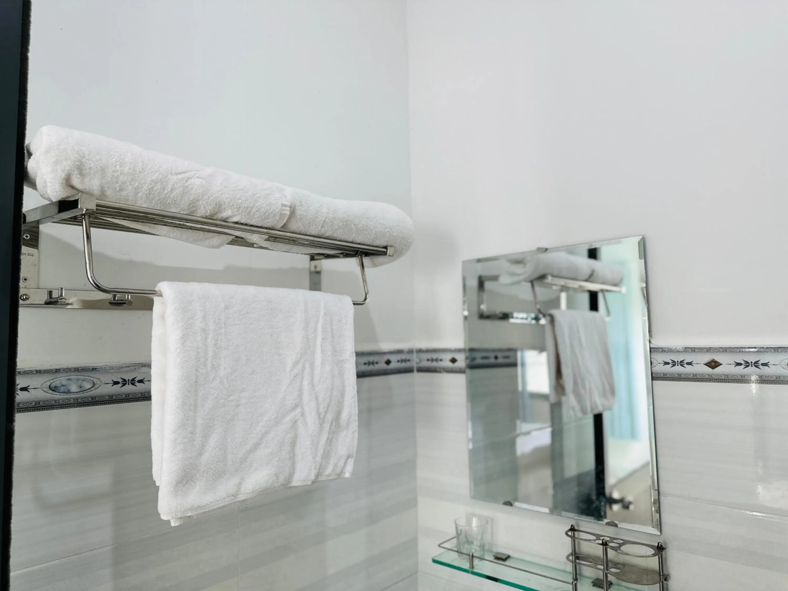 towels in Ben's House 3