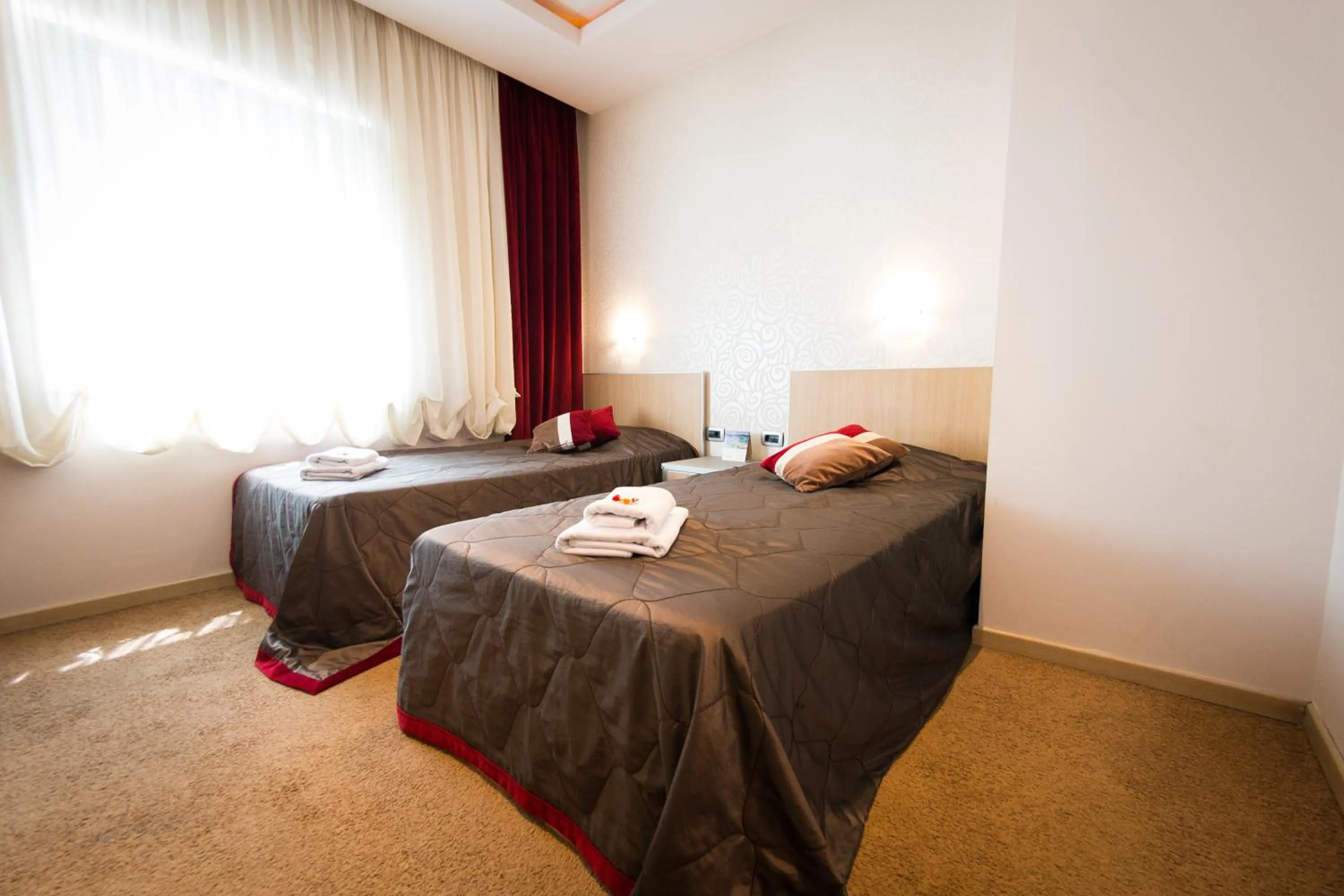 Bed in Garni Hotel Vigor - EV station